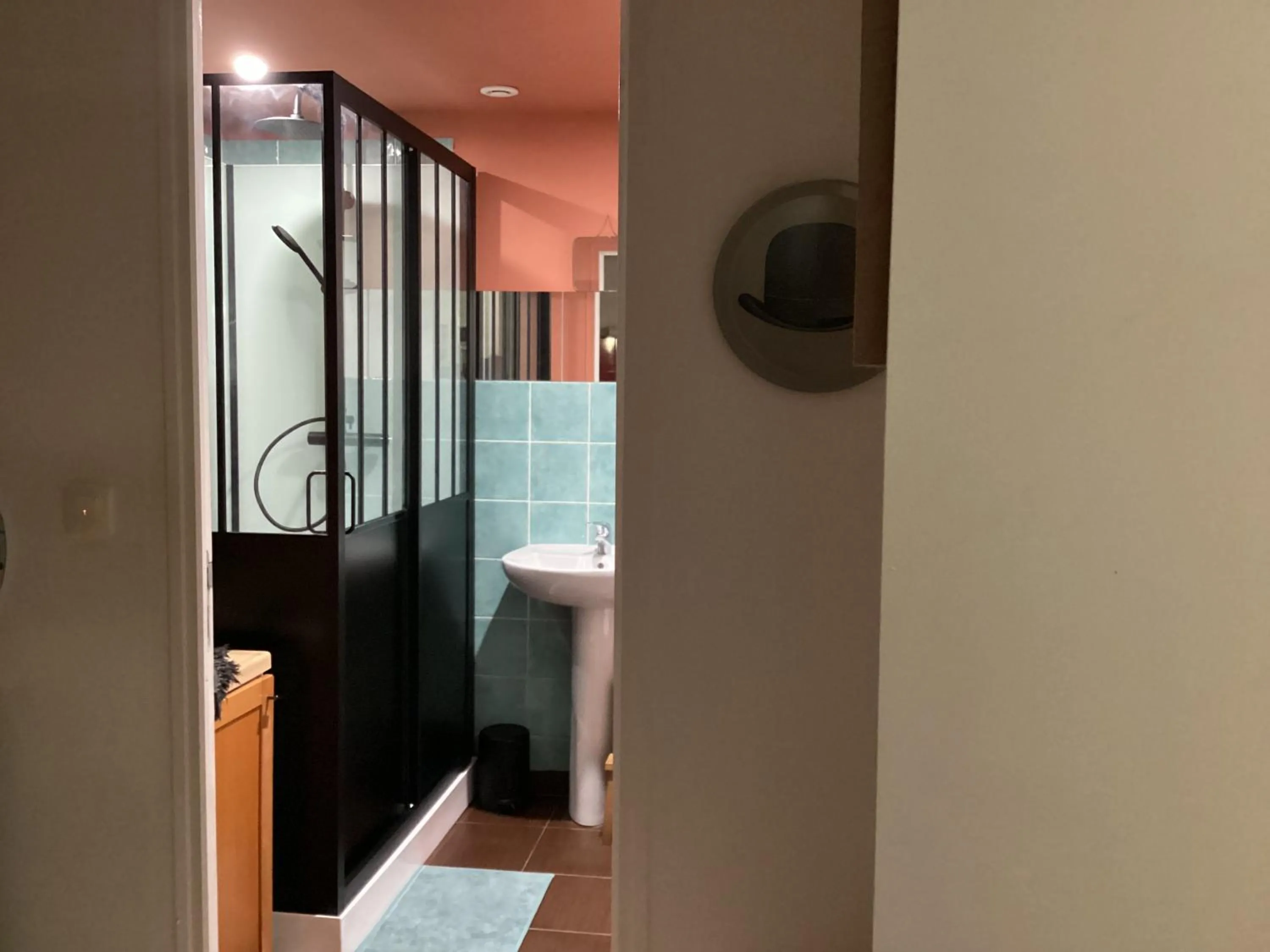 Toilet in Maisonnette Nantes