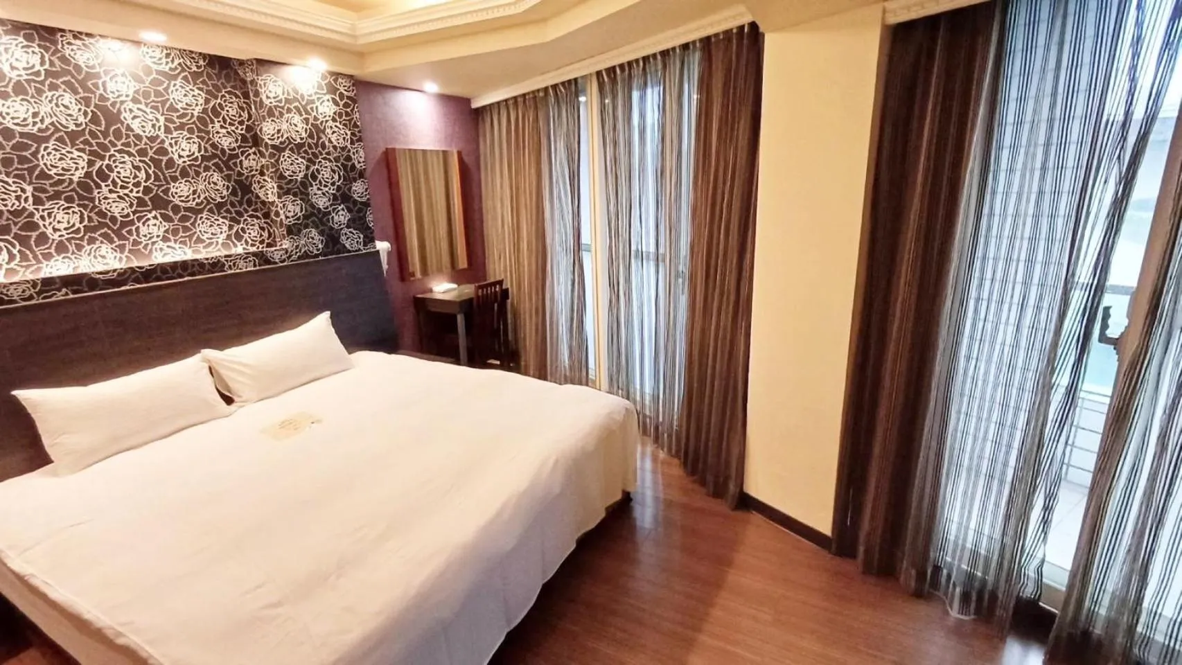 Bedroom, Bed in Bitan Hotel