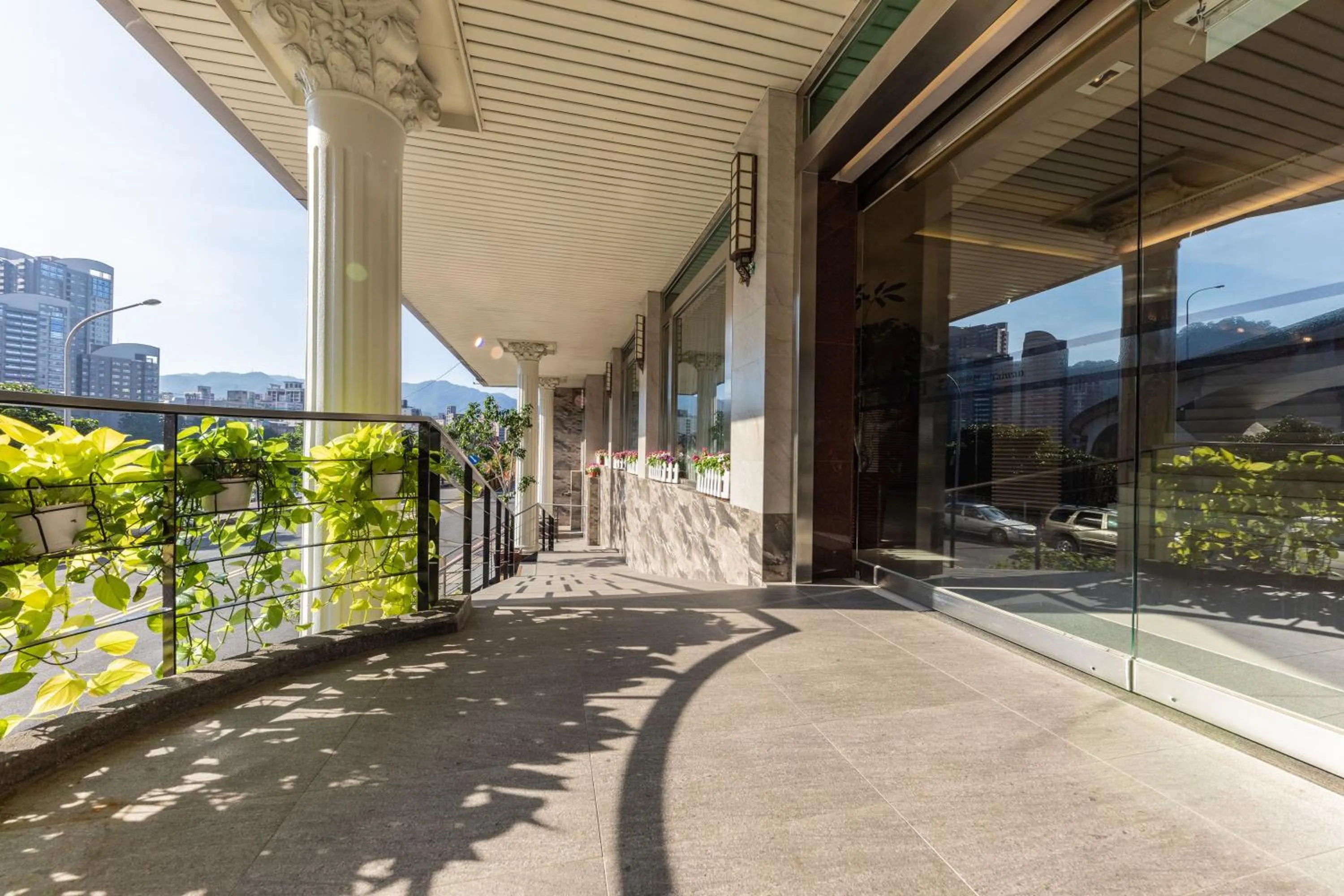 Facade/entrance in Bitan Hotel