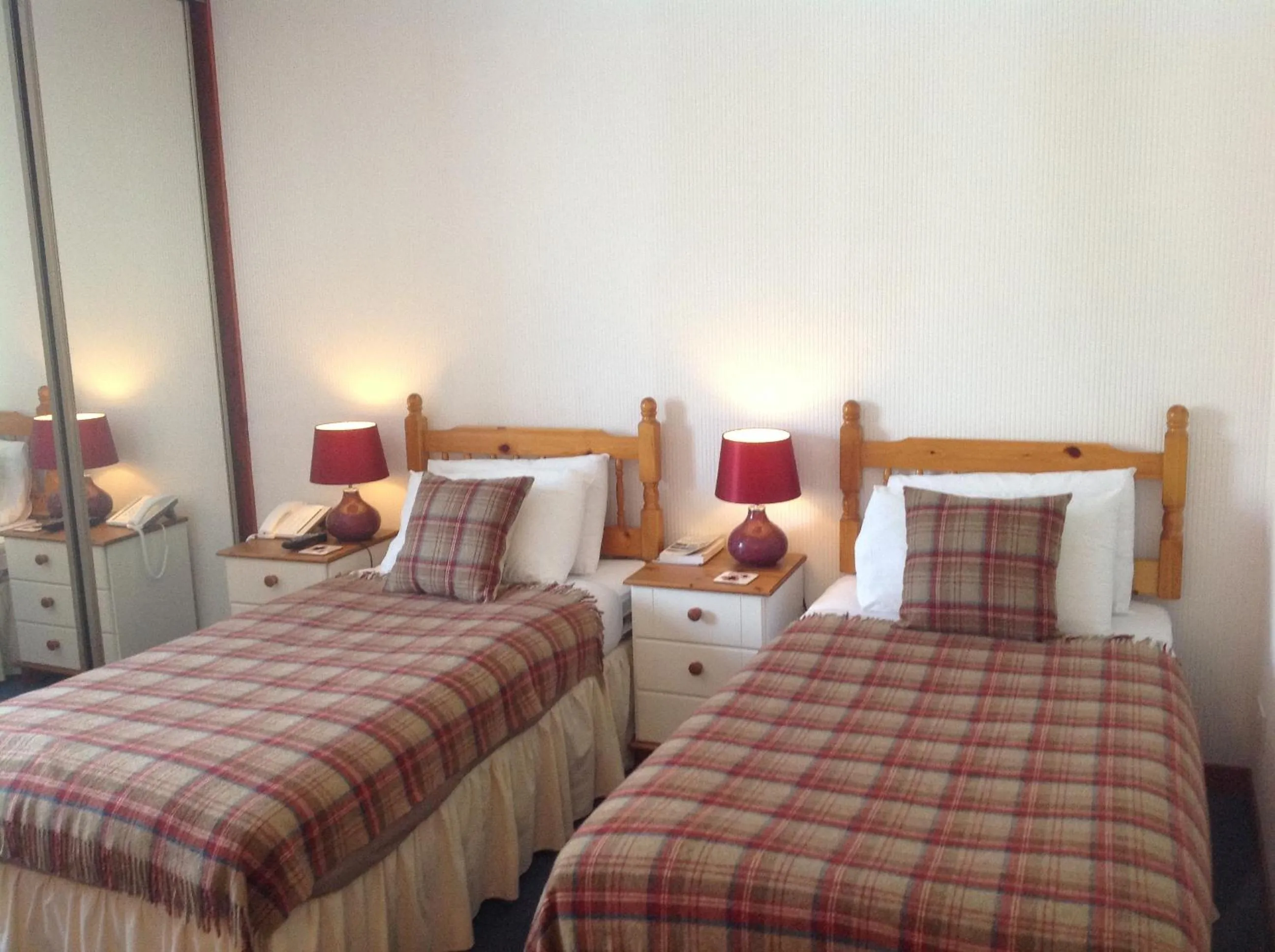 Bedroom, Bed in Gairloch Highland Lodge