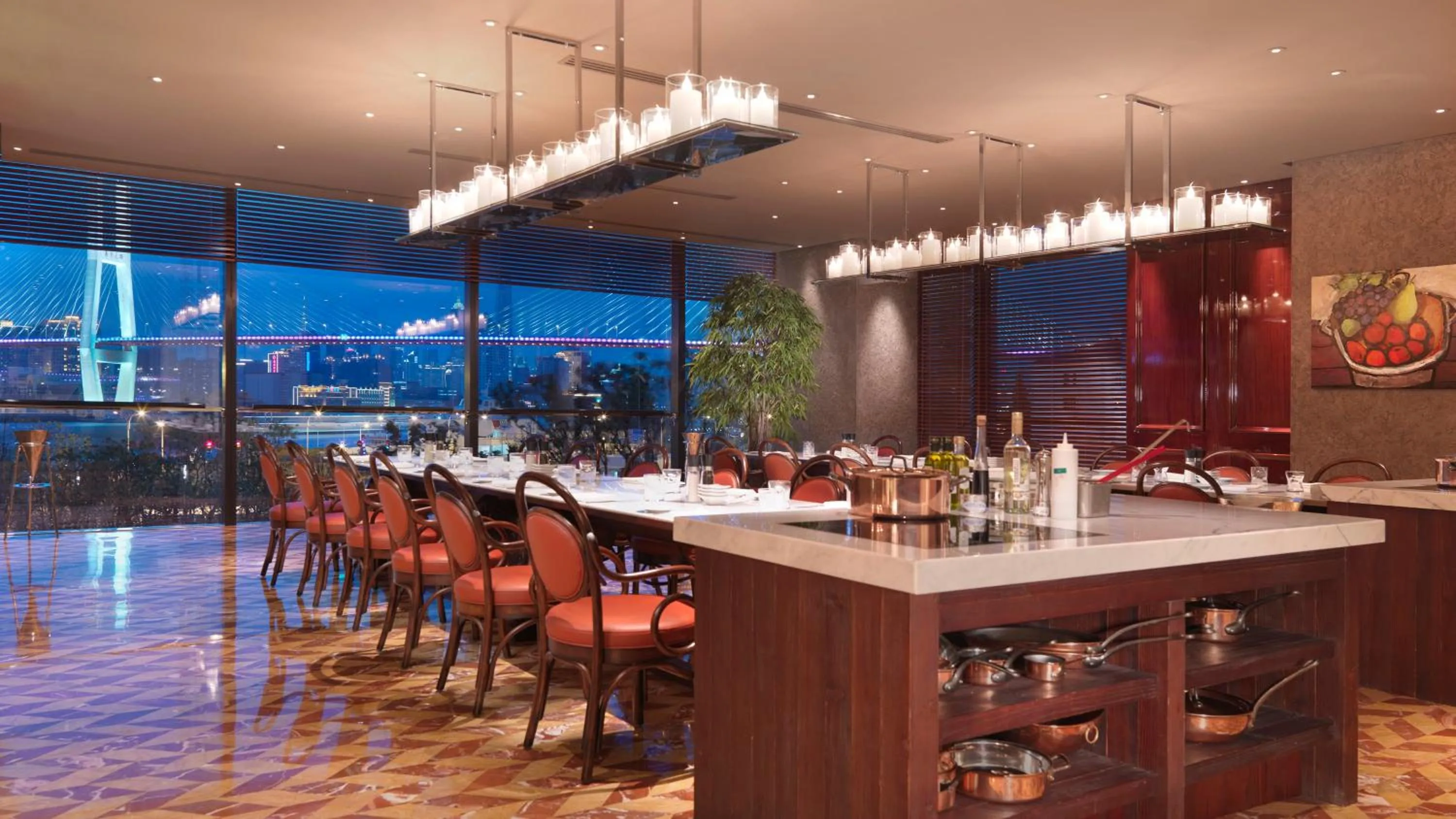 Restaurant/places to eat in InterContinental Shanghai Expo by IHG - Huangpu Riverview, 3KM to the Bund & Lujiazui, Near 2 Major Exhibition Centers, Onsite Currency Exchange