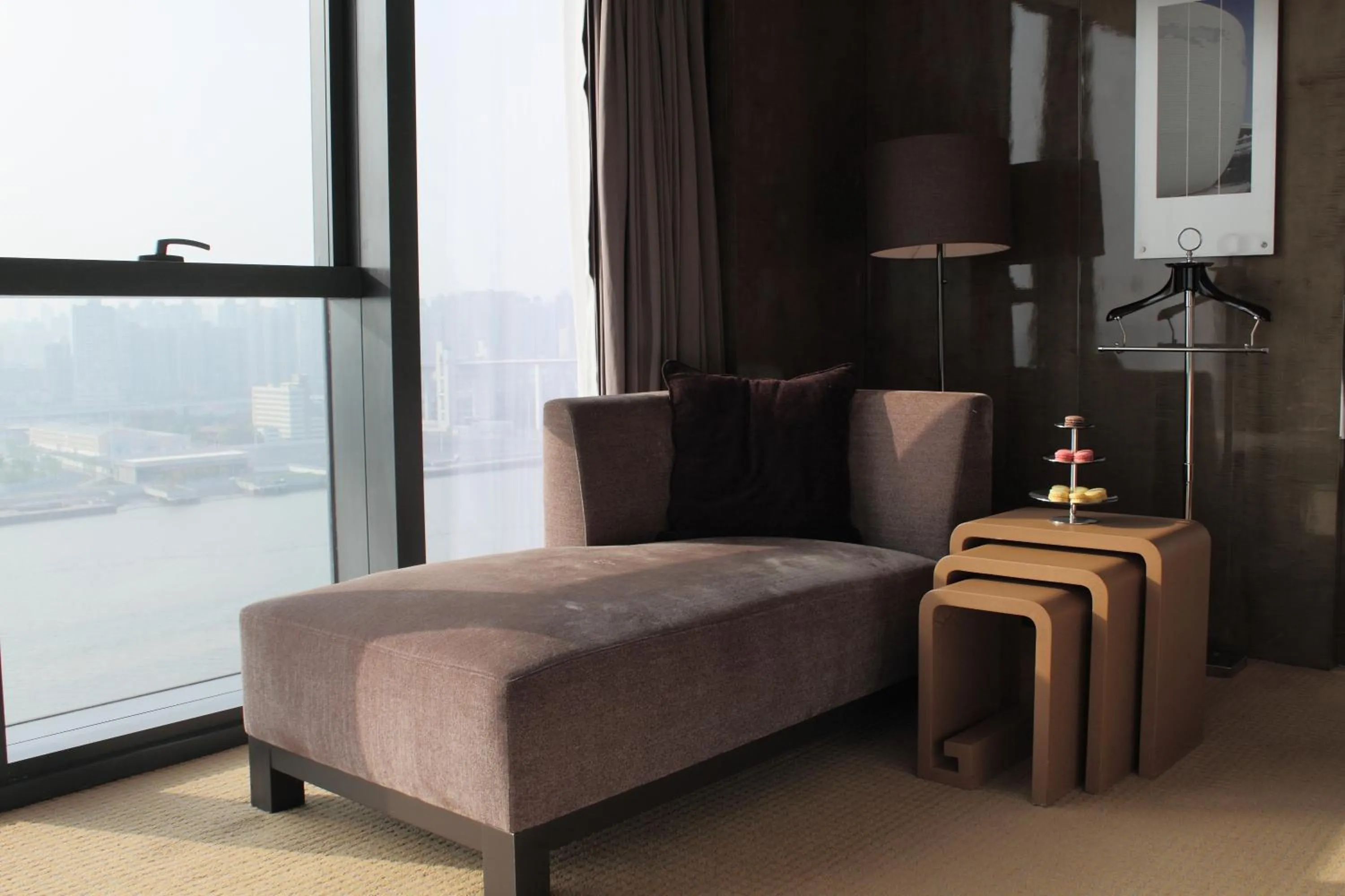 Property building, Bed in InterContinental Shanghai Expo by IHG - Huangpu Riverview, 3KM to the Bund & Lujiazui, Near 2 Major Exhibition Centers, Onsite Currency Exchange