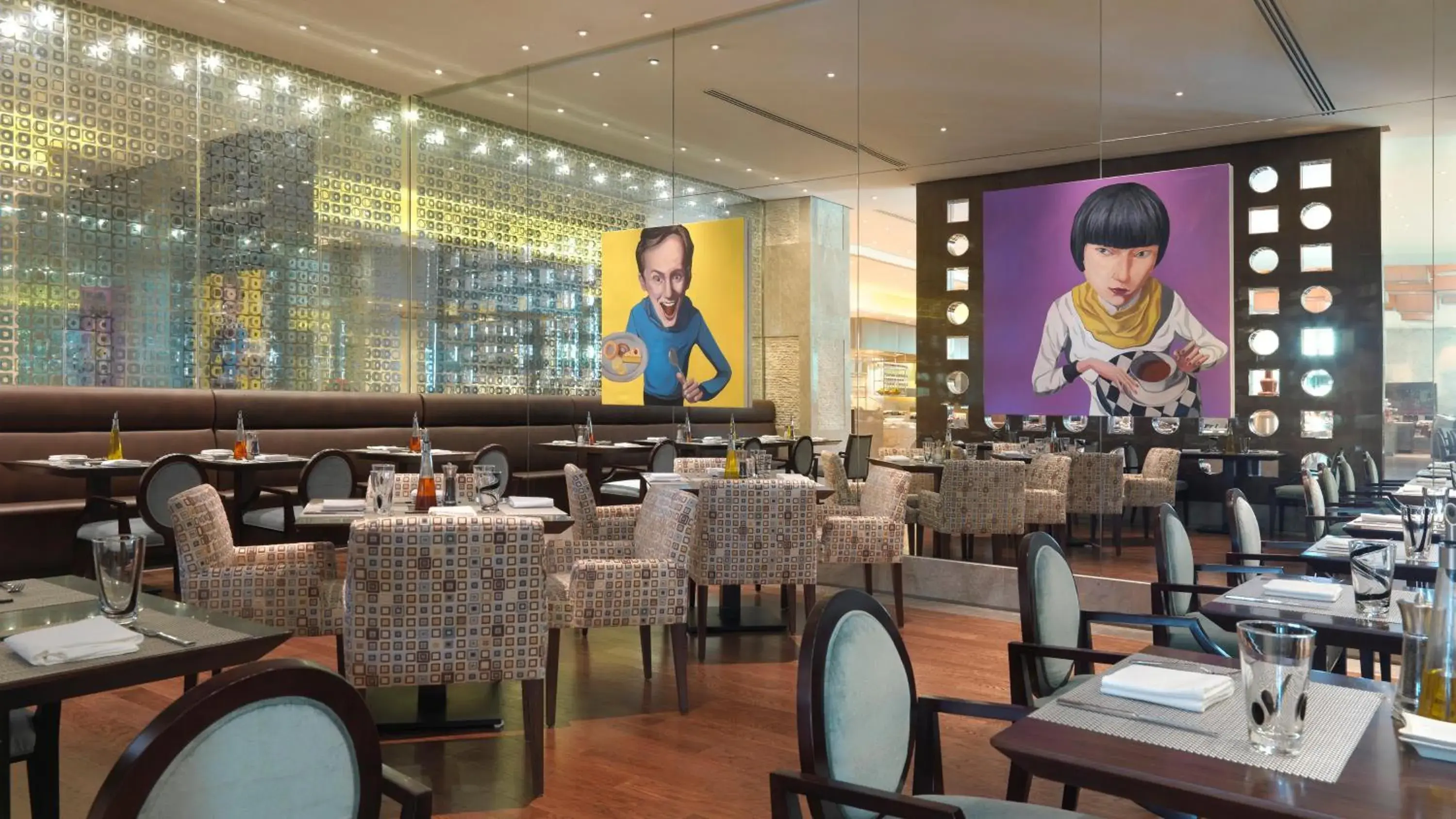 Restaurant/places to eat in InterContinental Shanghai Expo by IHG - Huangpu Riverview, 3KM to the Bund & Lujiazui, Near 2 Major Exhibition Centers, Onsite Currency Exchange Restaurant/places to eat in InterContinental Shanghai Expo by IHG - Huangpu Riverview, 3KM to the Bund & Lujiazui, Near 2 Major Exhibition Centers, Onsite Currency Exchange