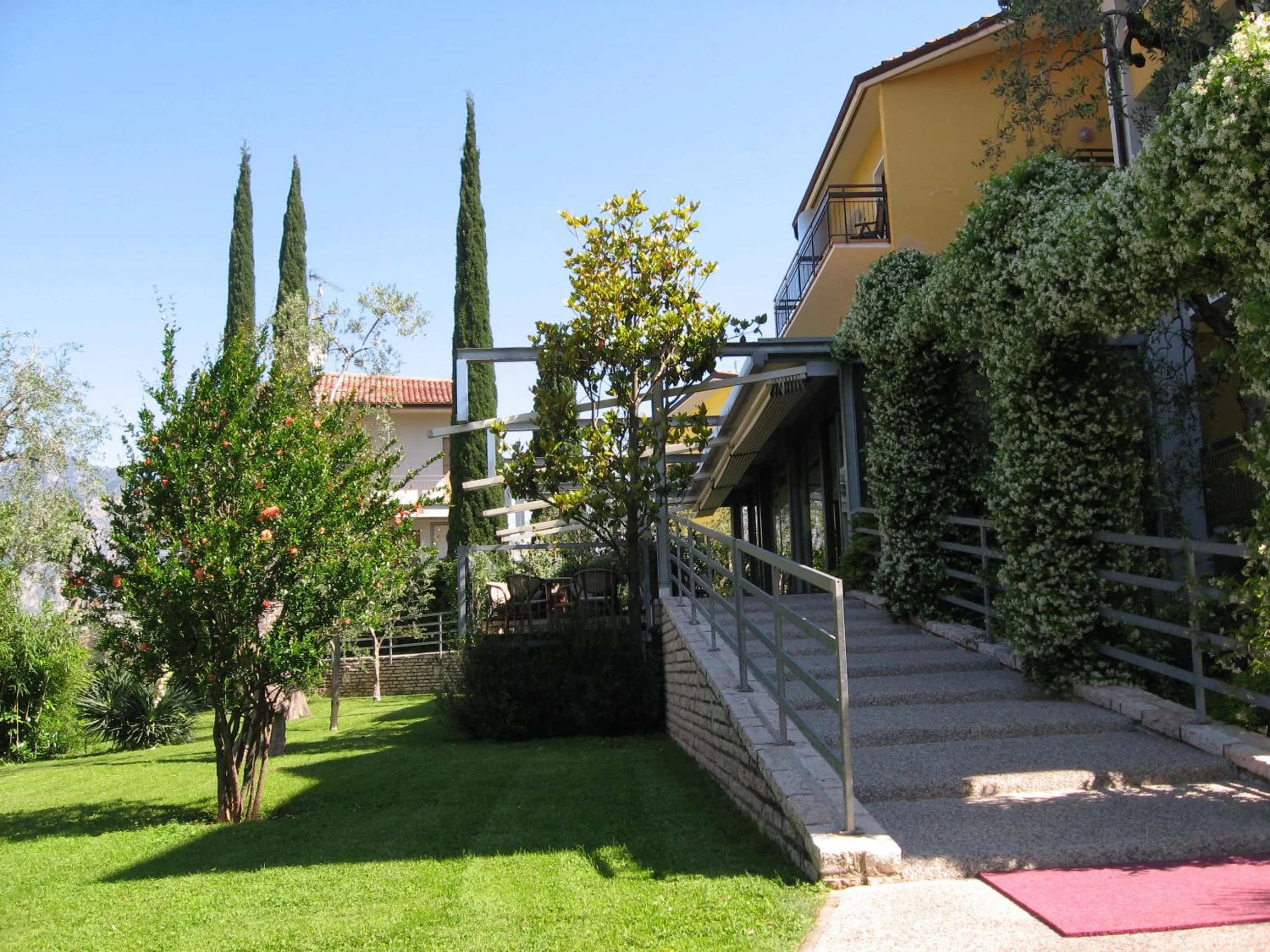 Facade/entrance in Hotel Catullo