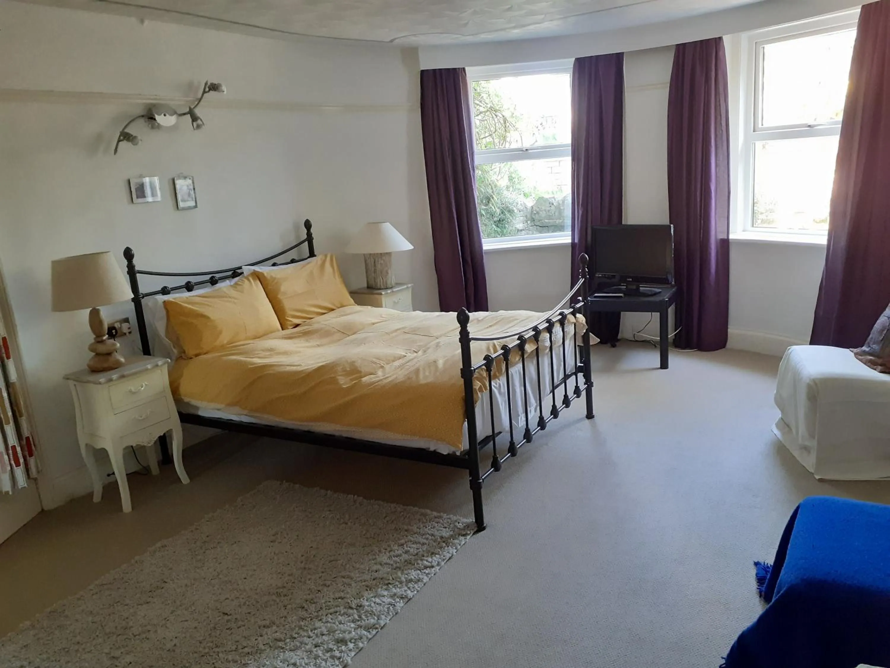 Bedroom, Bed in Grantham House