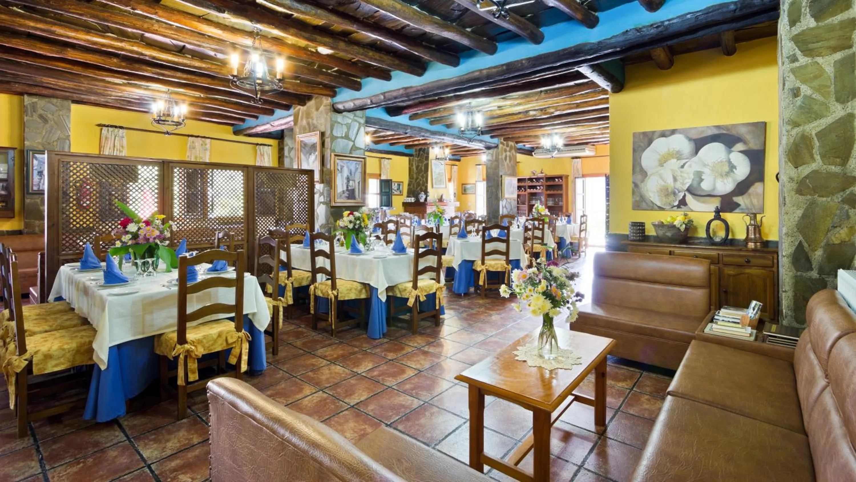 Lounge or bar in Hotel De Mecina Fondales