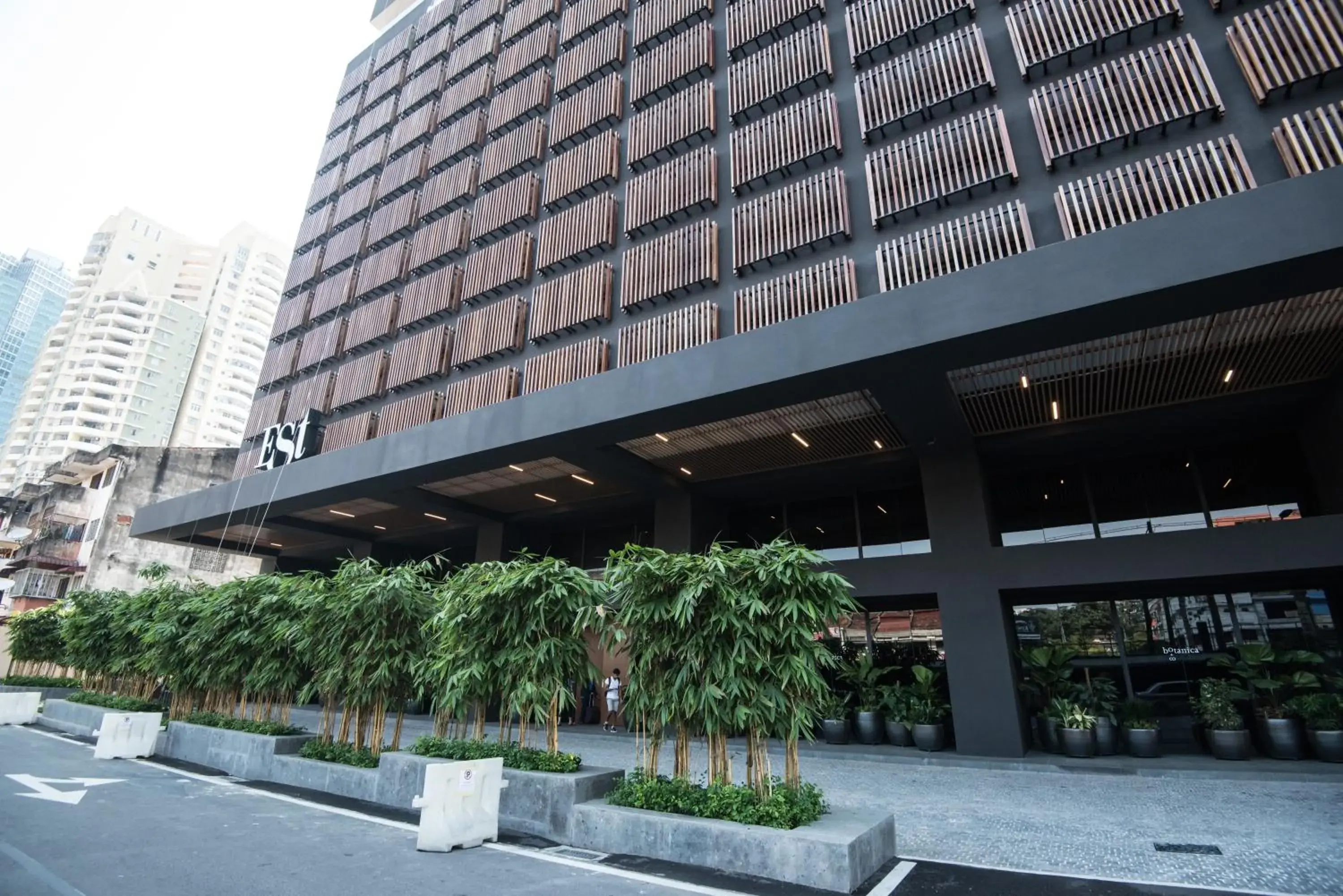 Facade/entrance in KL Sentral Bangsar Suites (EST) by Luxury Suites Asia Facade/entrance in KL Sentral Bangsar Suites (EST) by Luxury Suites Asia