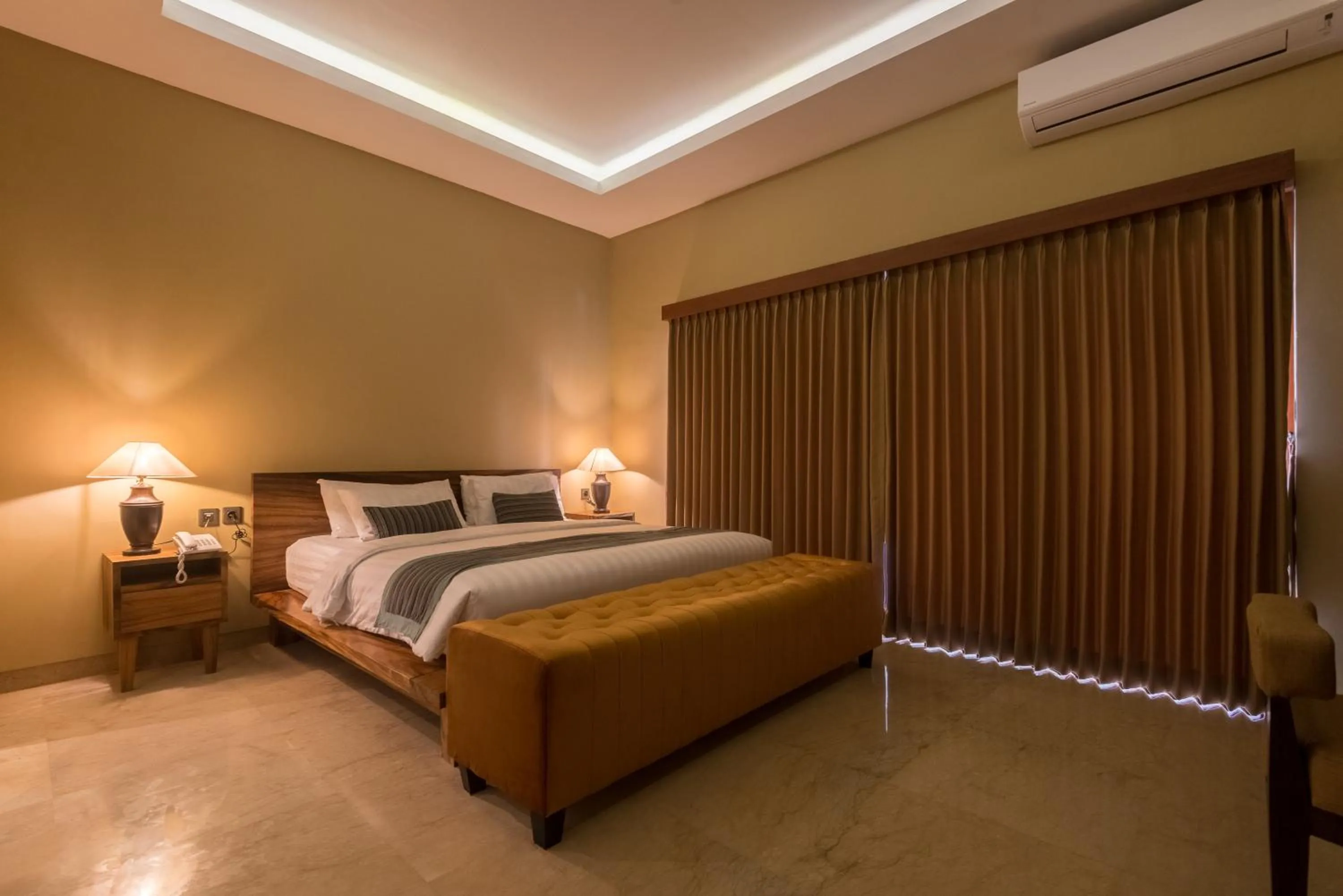 Bed in ILA Villa Ubud