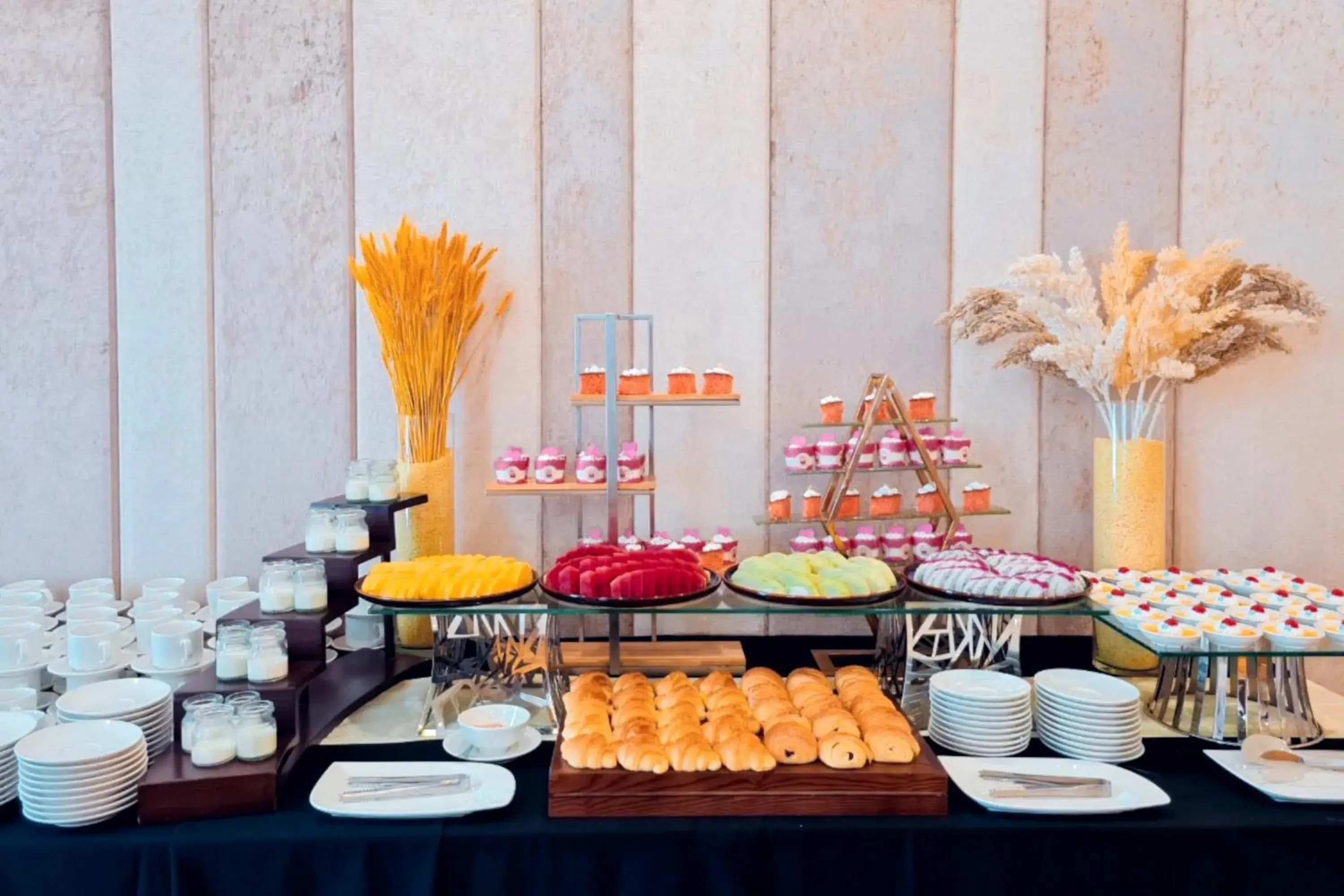 Food and drinks in Mandila Beach Hotel Danang Food and drinks in Mandila Beach Hotel Danang