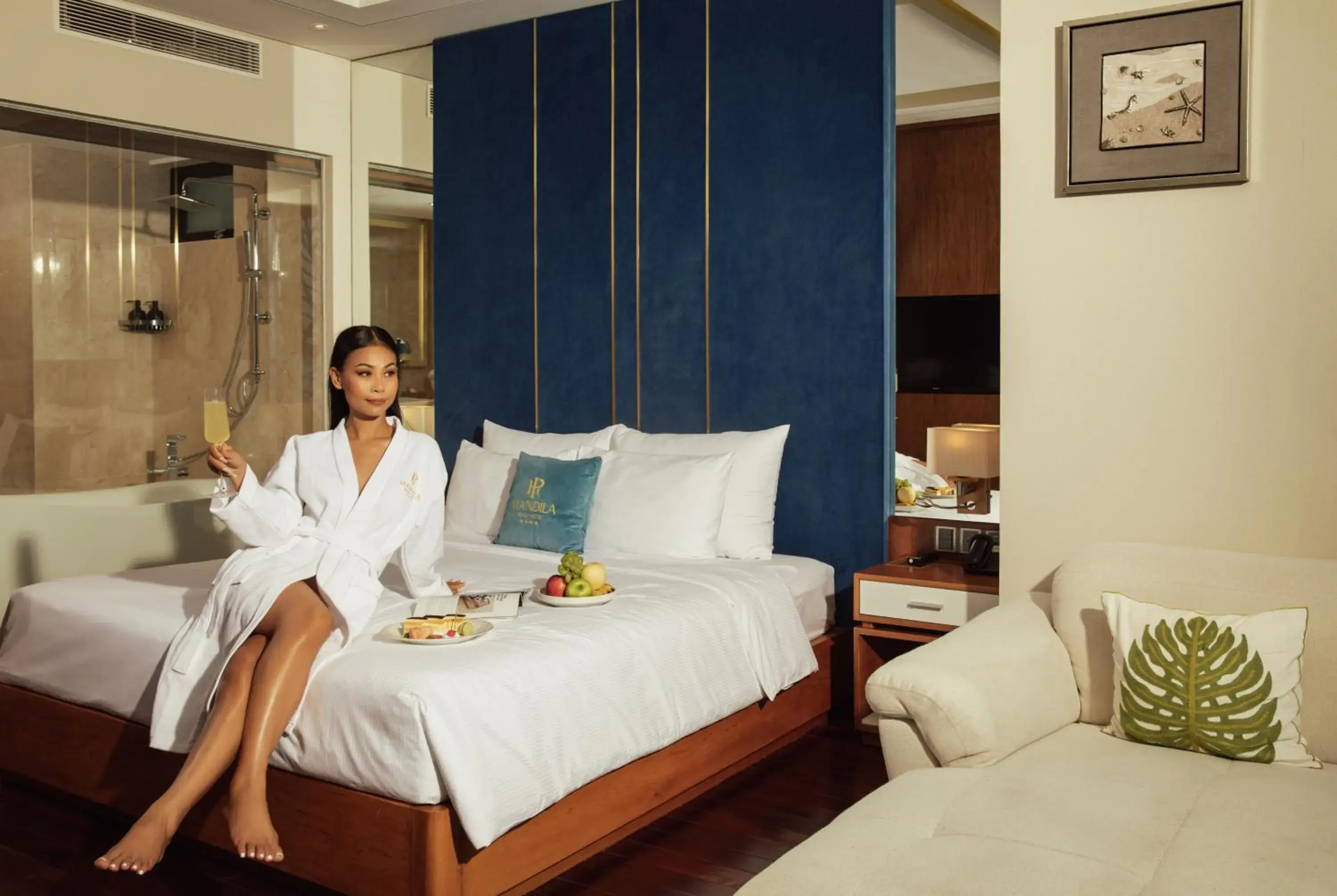 Guests, Bed in Mandila Beach Hotel Danang Guests, Bed in Mandila Beach Hotel Danang