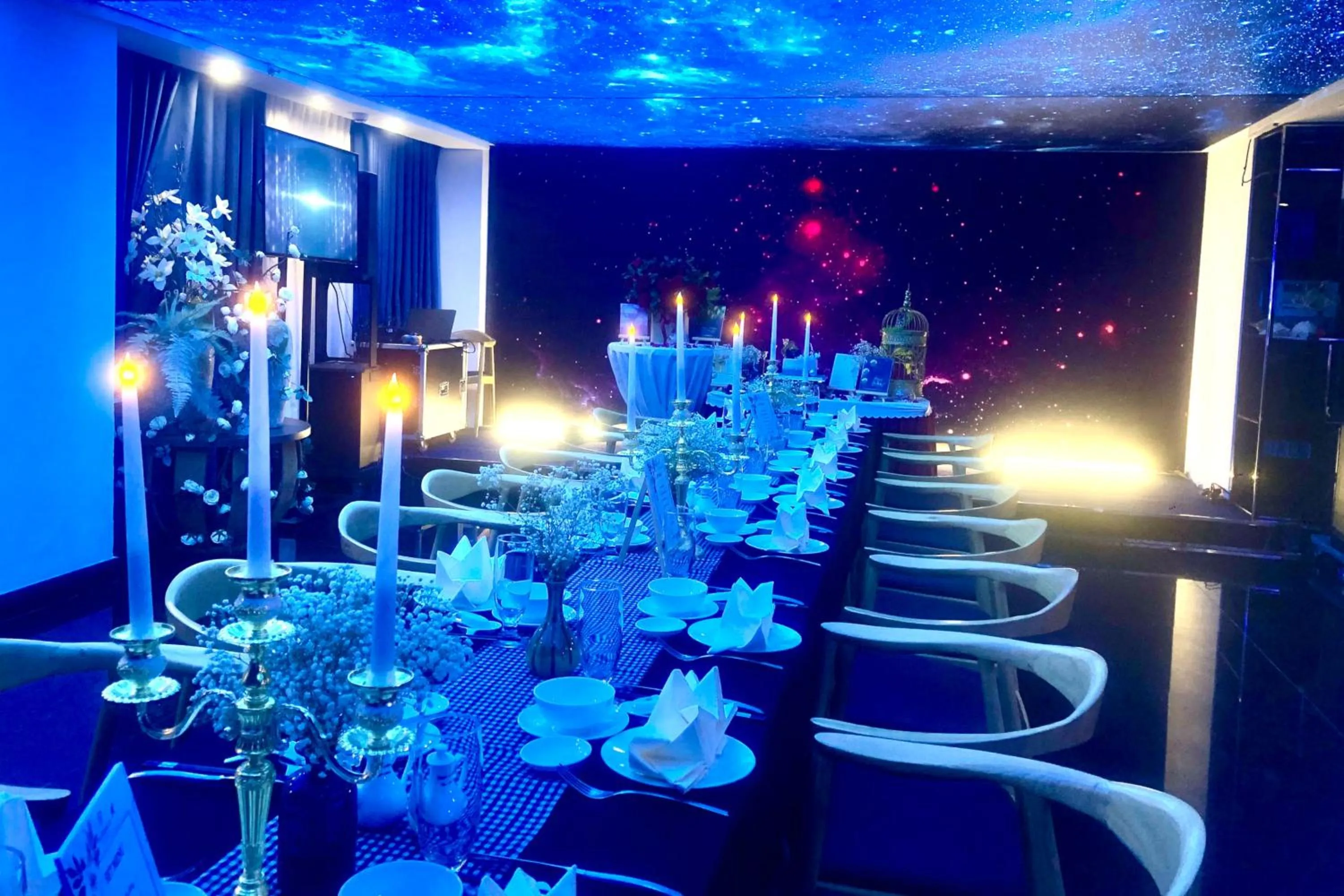 Lounge or bar in Mandila Beach Hotel Danang