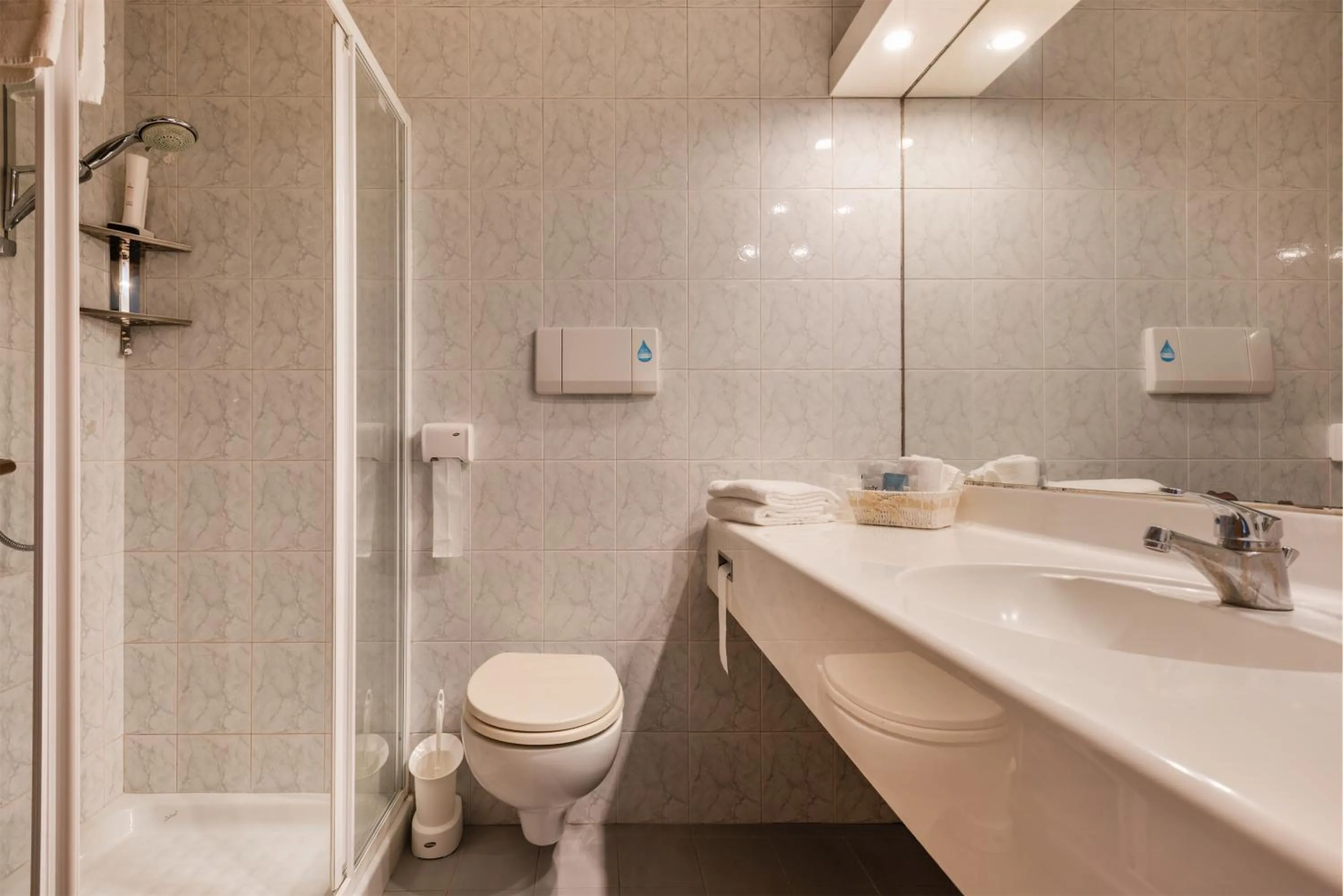 Deluxe Double Room in Hotel De Nac