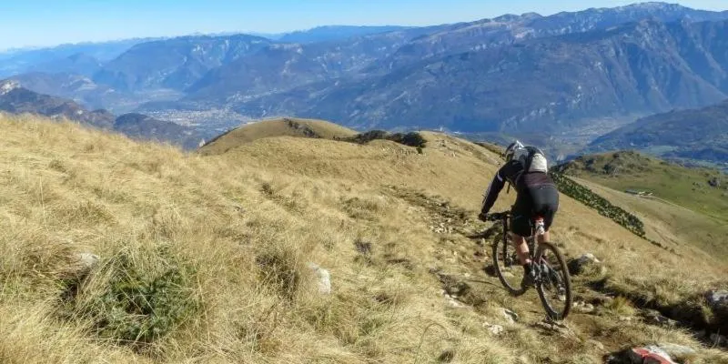 Cycling in Hotel De Nac