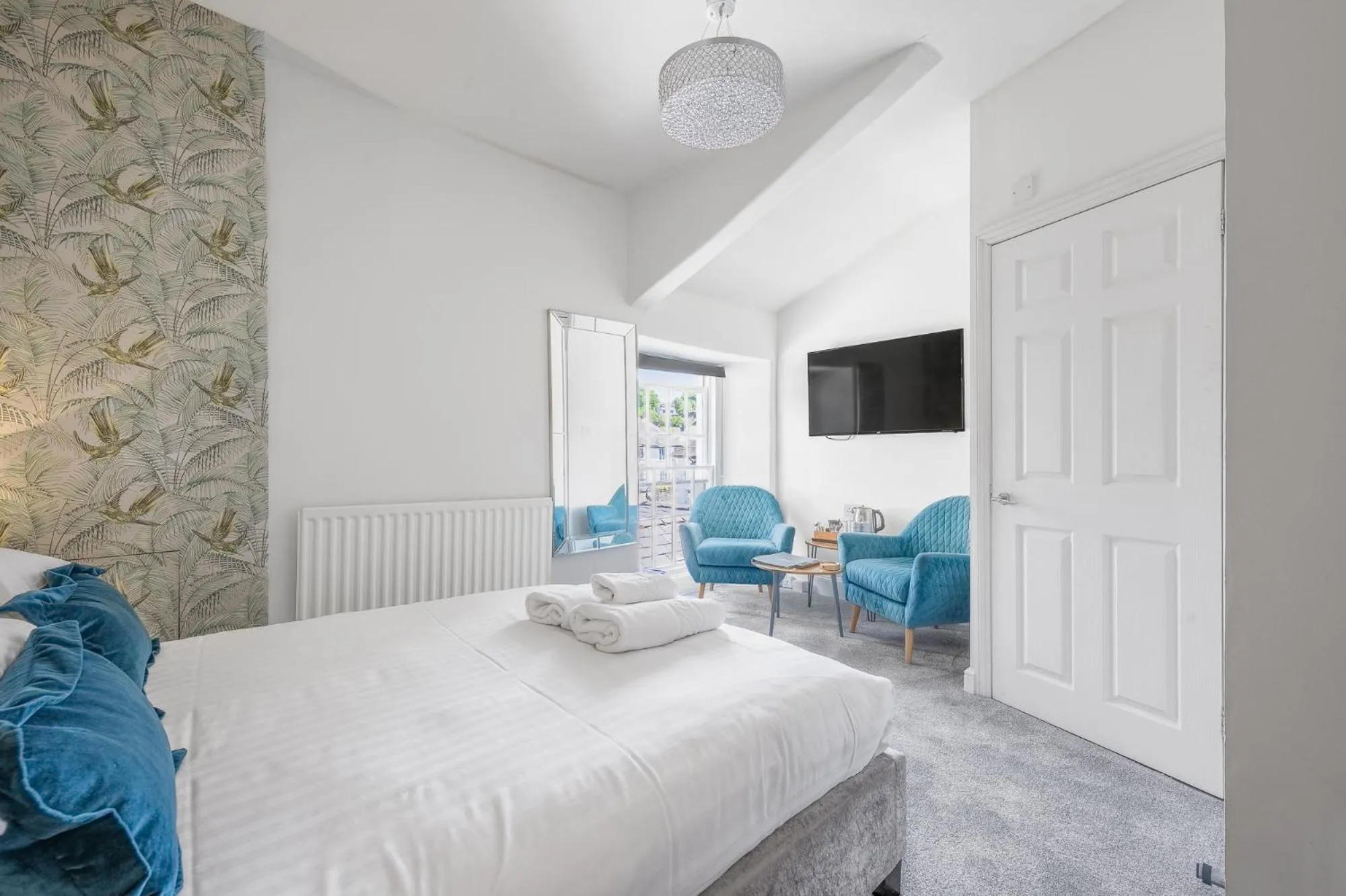 Bedroom, Bed in Latimer House