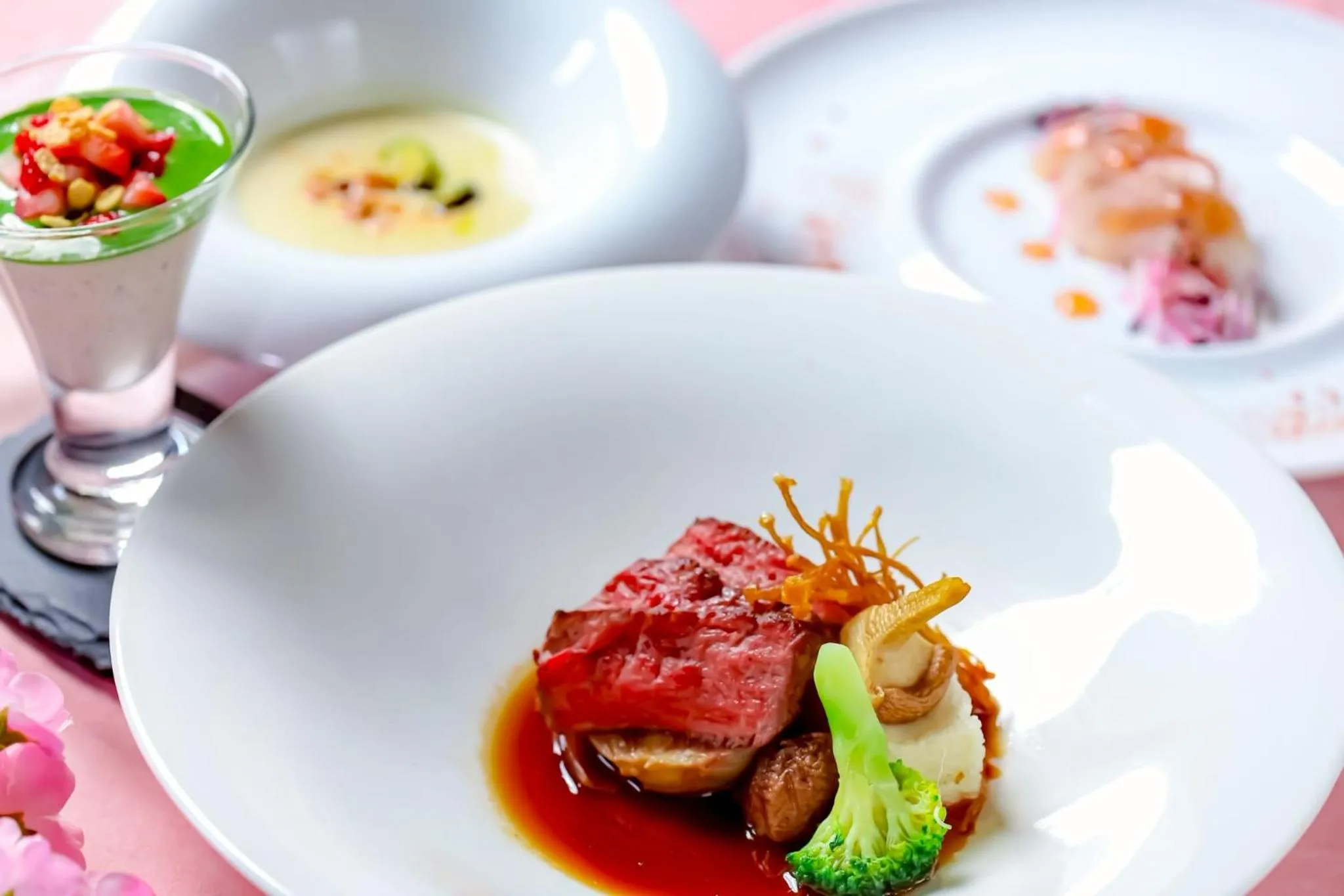 Log Hotel The Maple Lodge