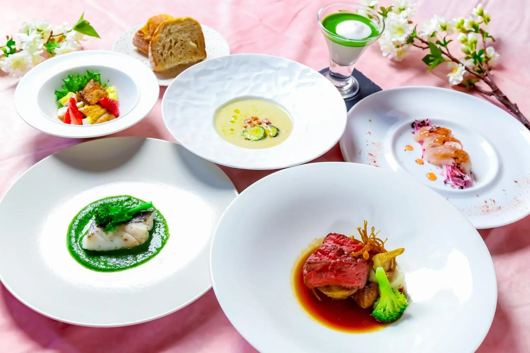 Log Hotel The Maple Lodge