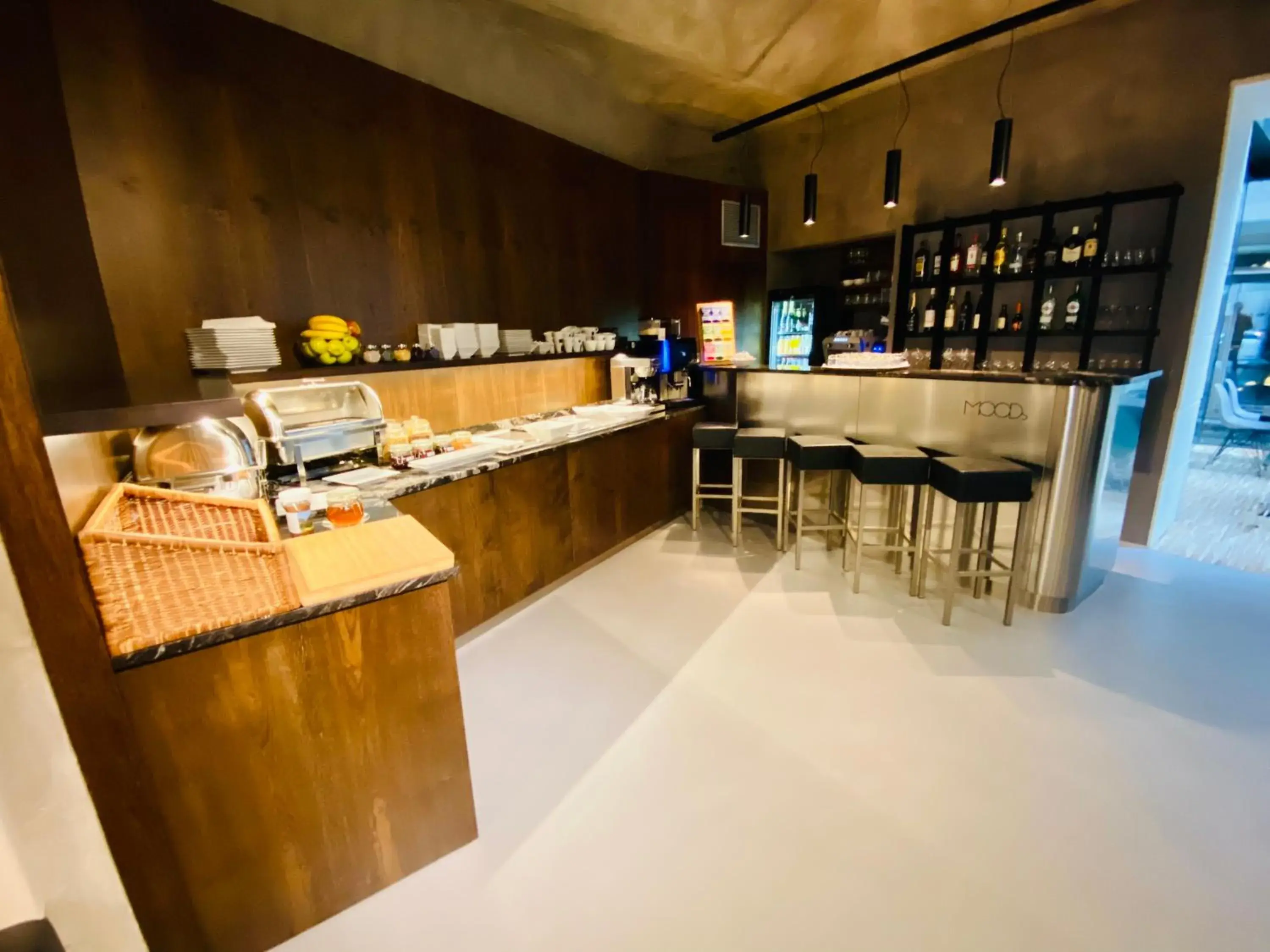 Food and drinks in MOODs boutique hotel Food and drinks in MOODs boutique hotel