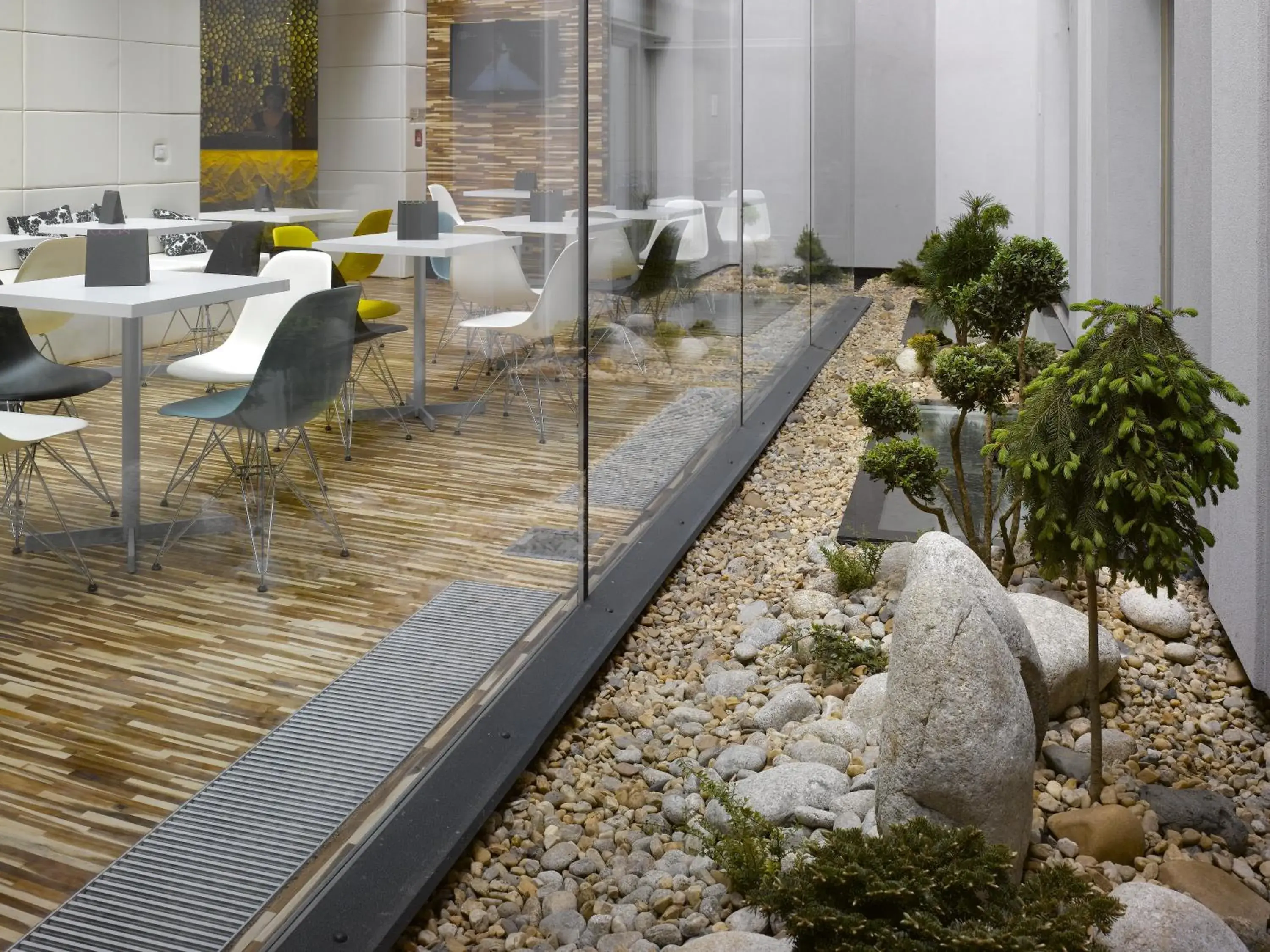 Restaurant/places to eat in MOODs boutique hotel Restaurant/places to eat in MOODs boutique hotel