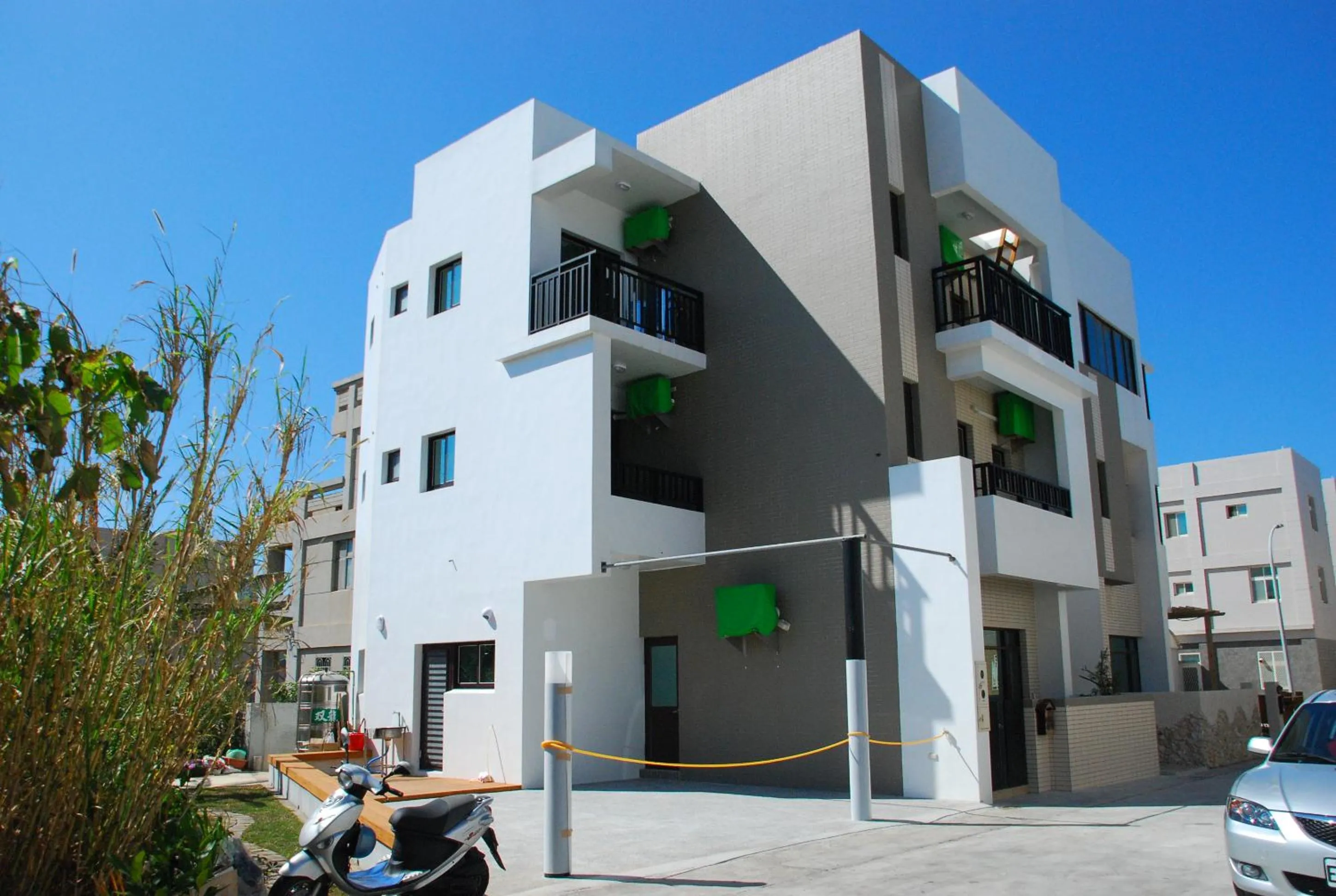 Property building in Lucky Bear Guesthouse