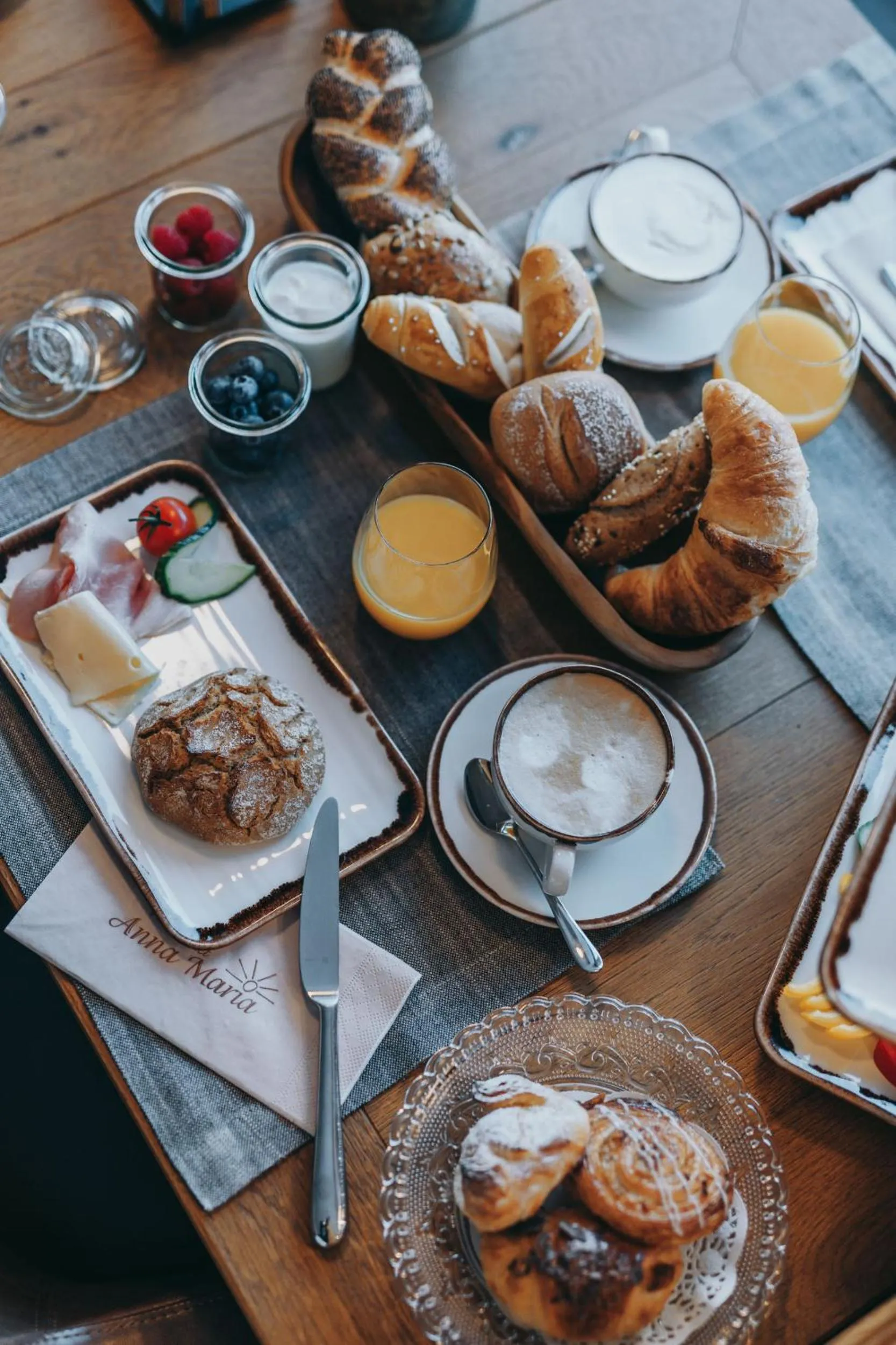 Breakfast in Chalet Anna Maria