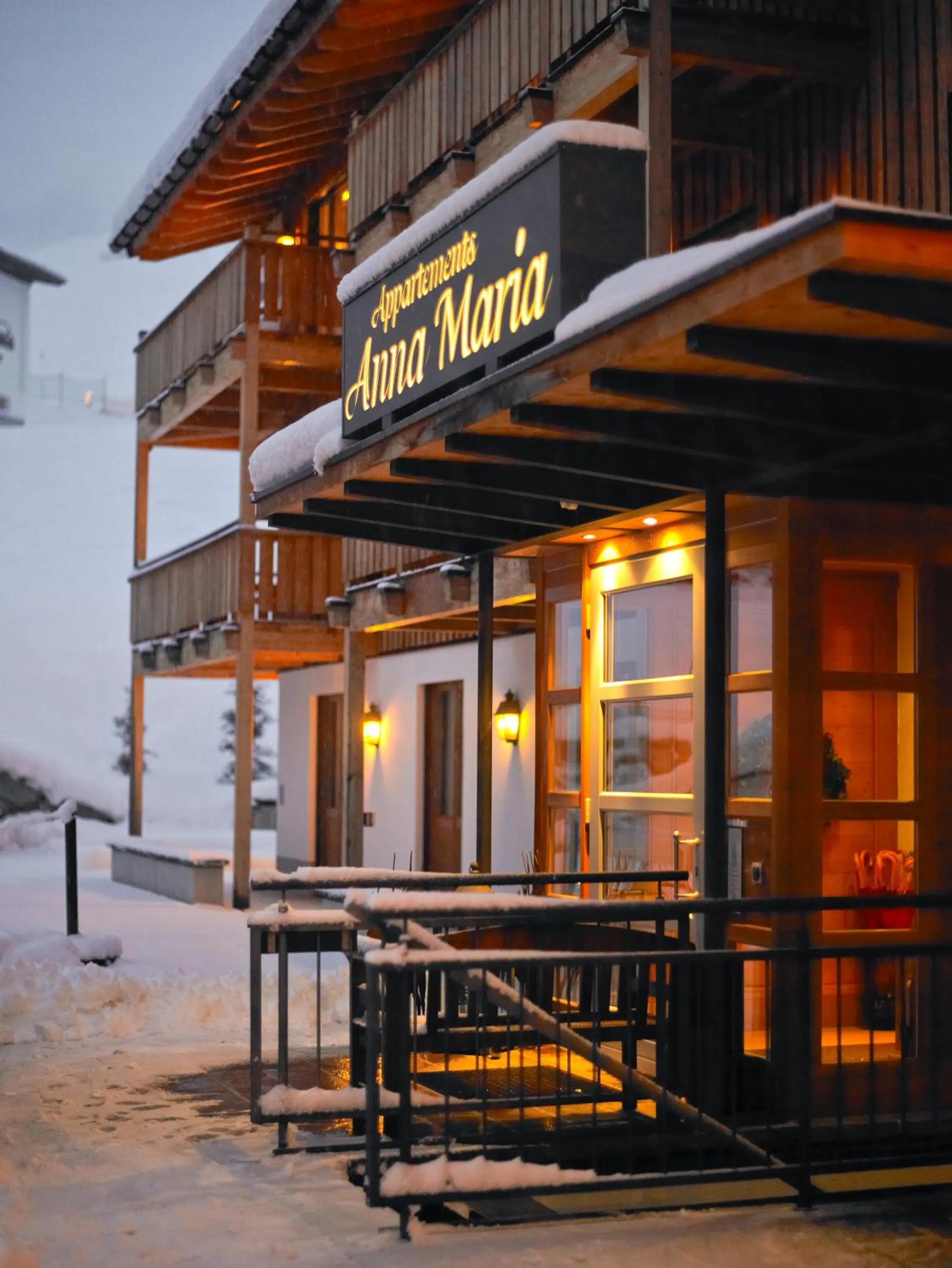 Facade/entrance in Chalet Anna Maria