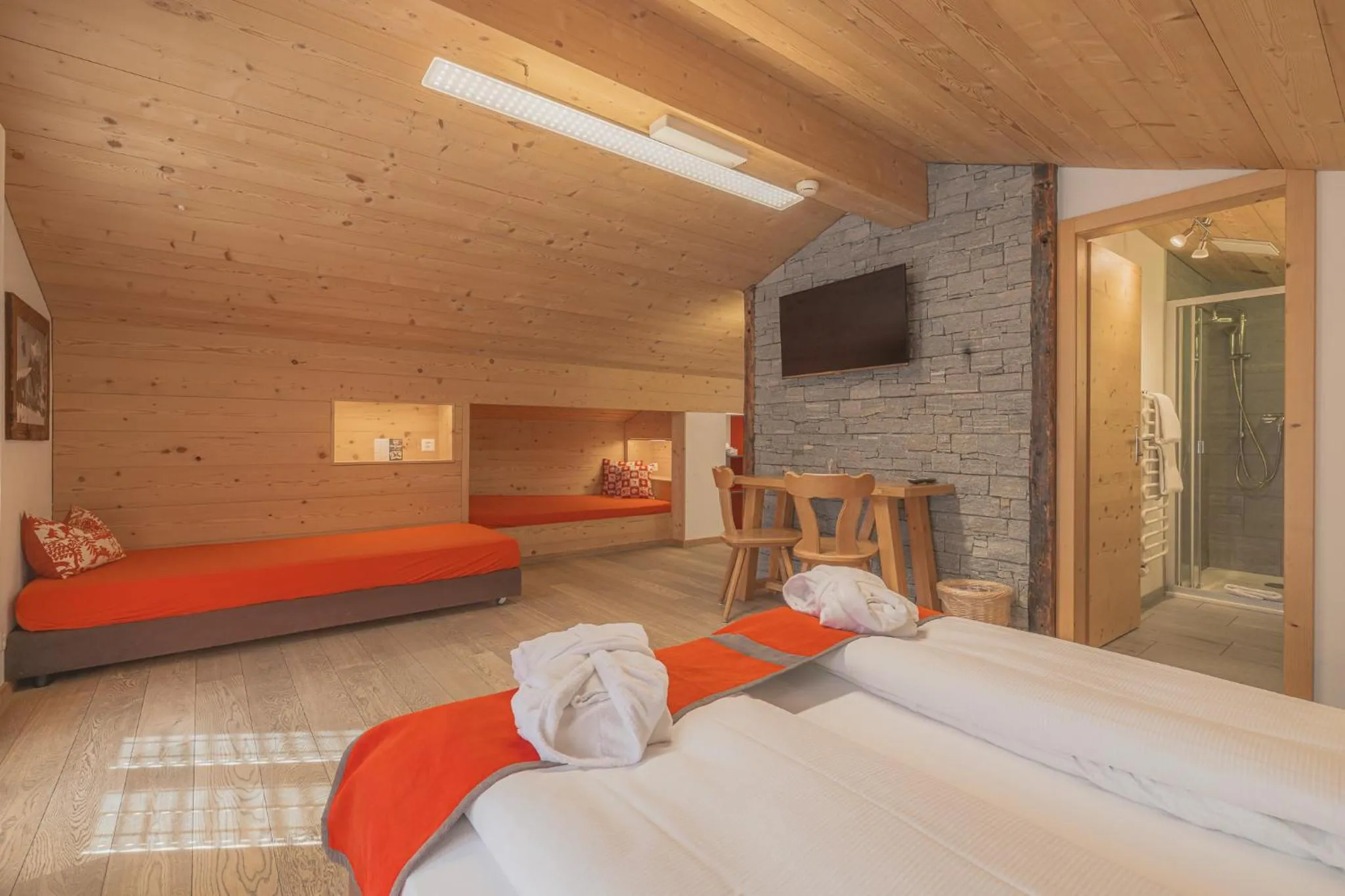 Bed in Alpinhotel Bort