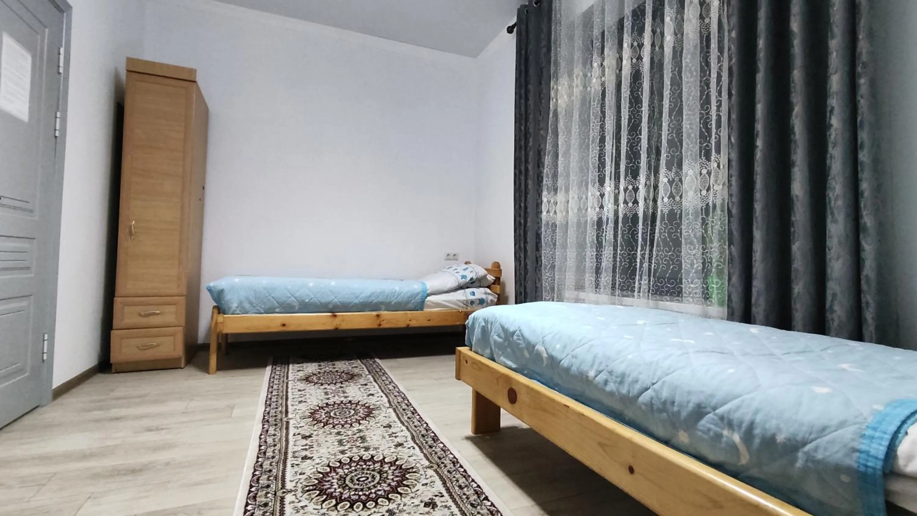 Small Twin Room in Tündük Guest House, Karakol