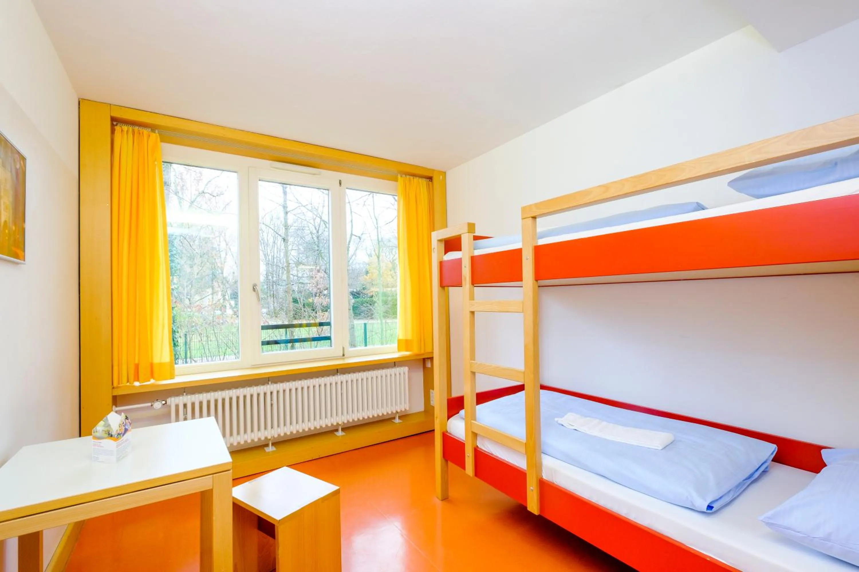 Photo of the whole room, Bed in HI Munich Park Youth Hostel