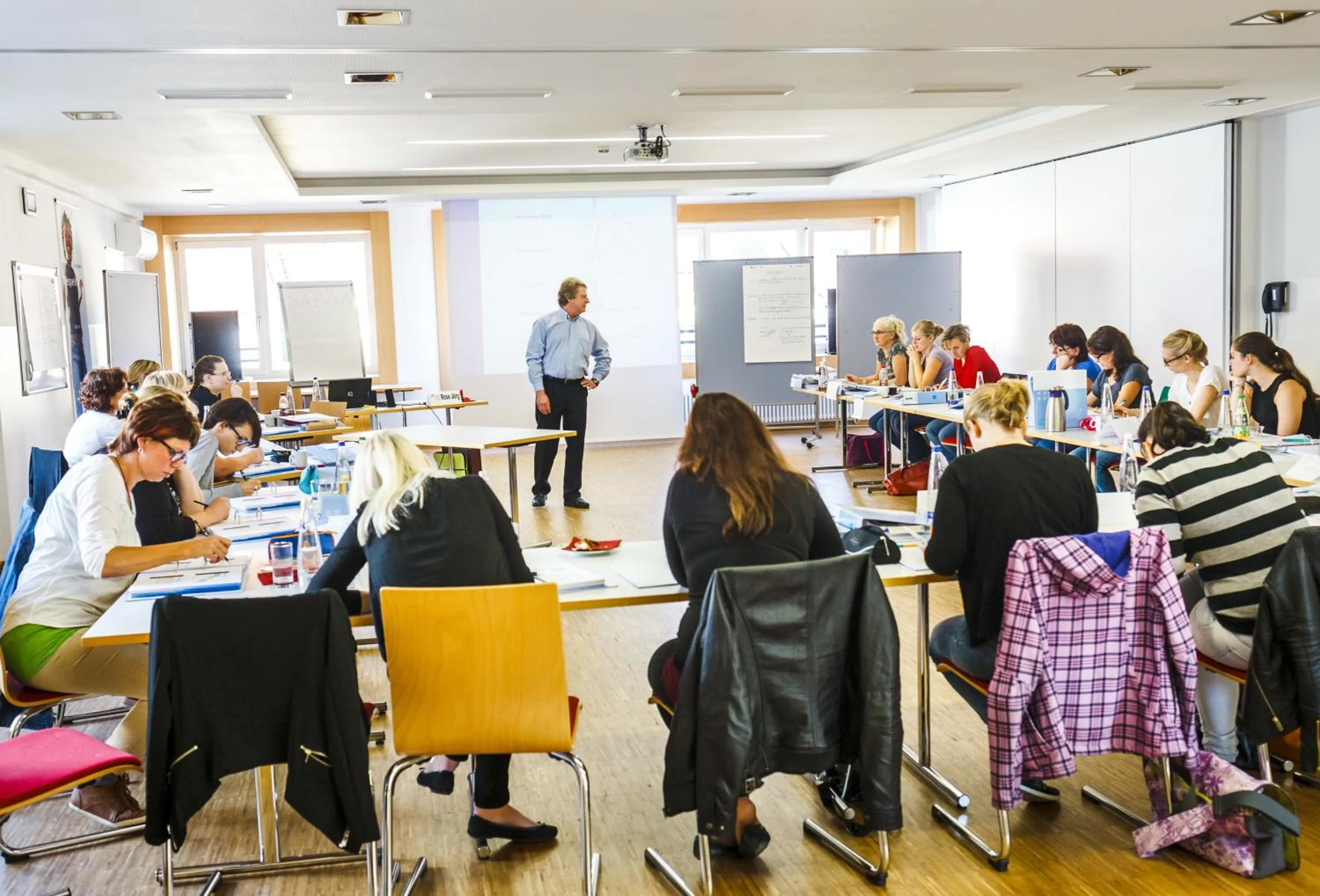 Business facilities in HI Munich Park Youth Hostel