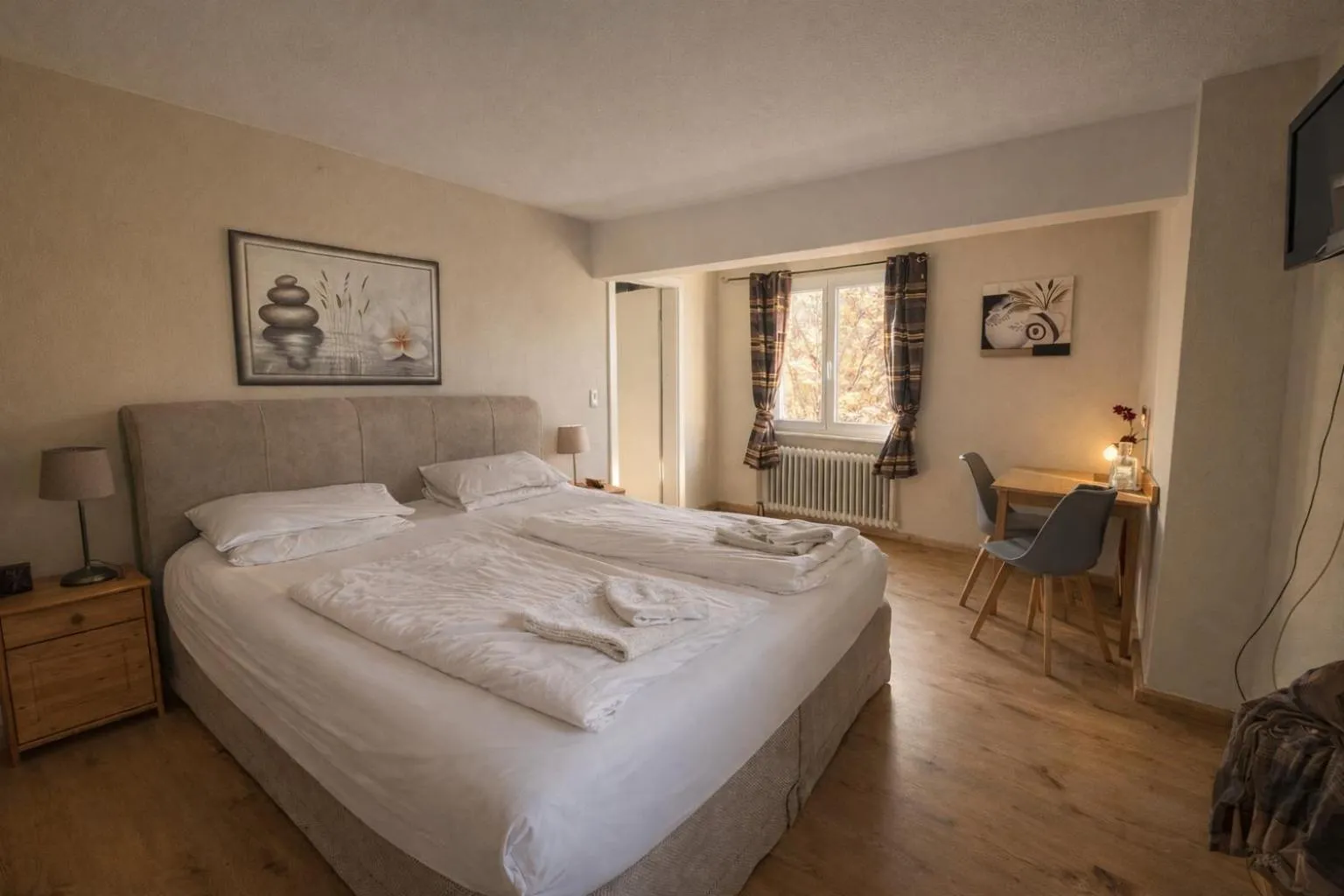 Photo of the whole room, Bed in Pension Bergseeblick