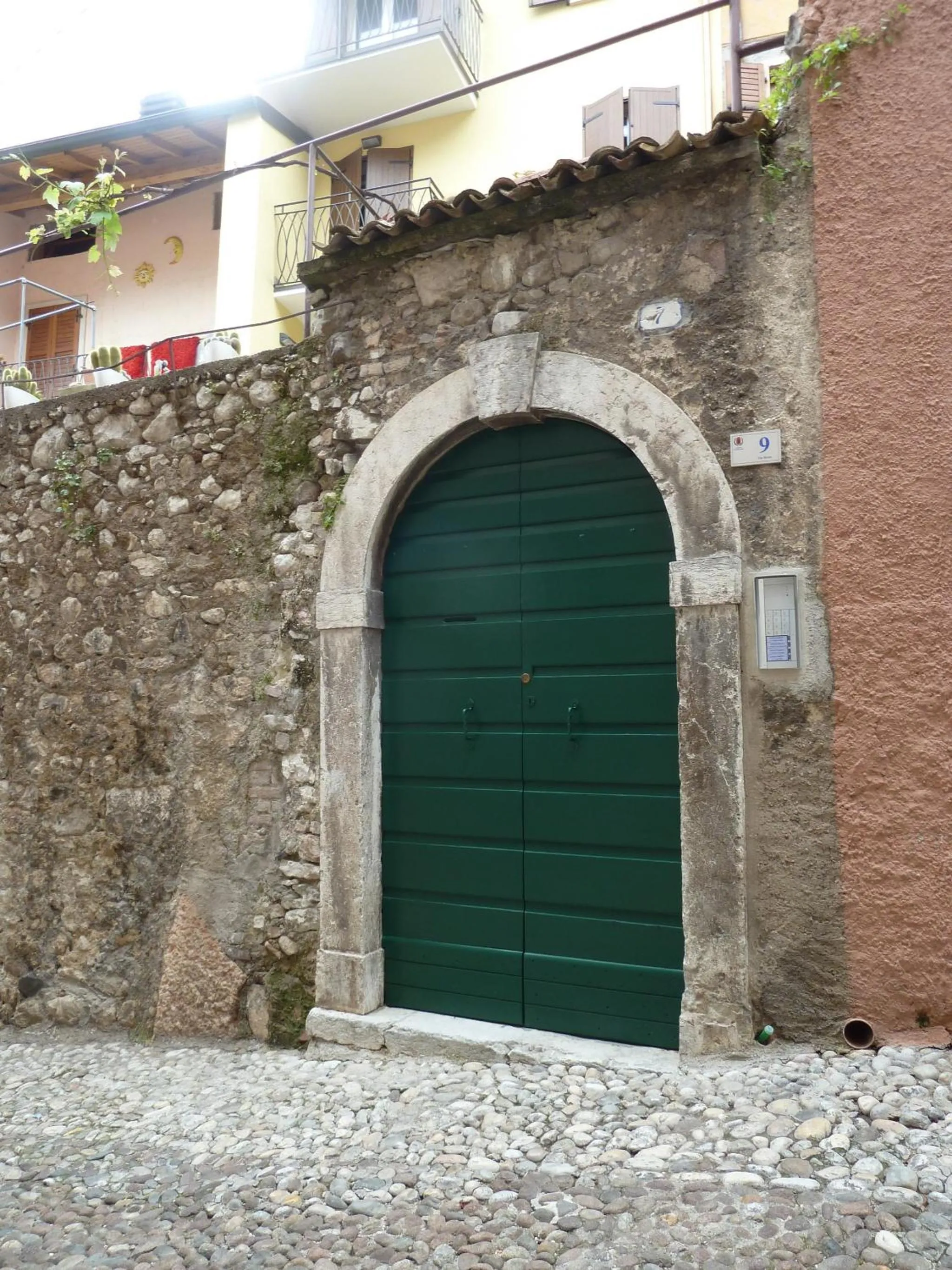 Facade/entrance in Casa Corte