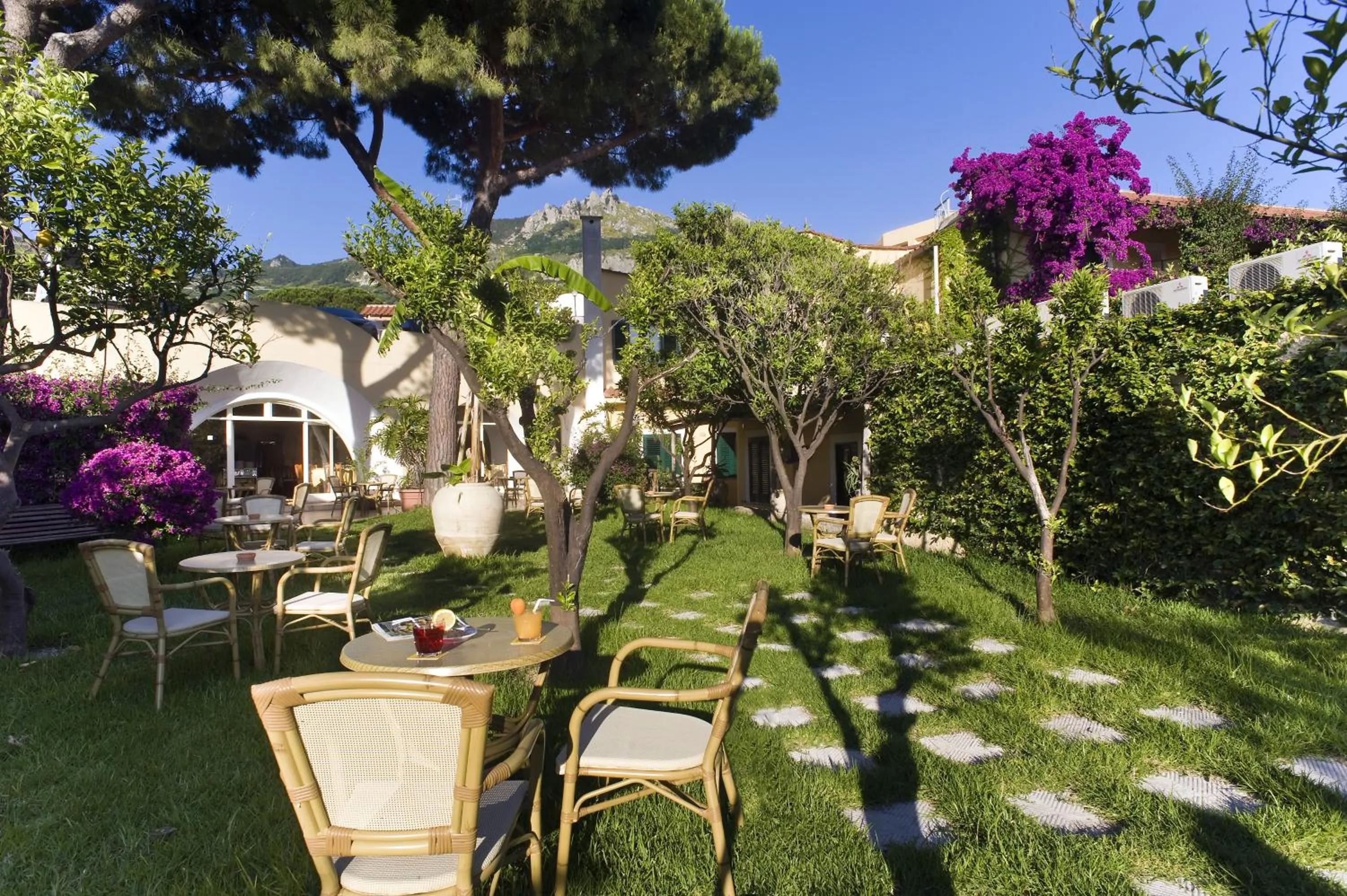 Garden in Villa Angela Hotel & Spa