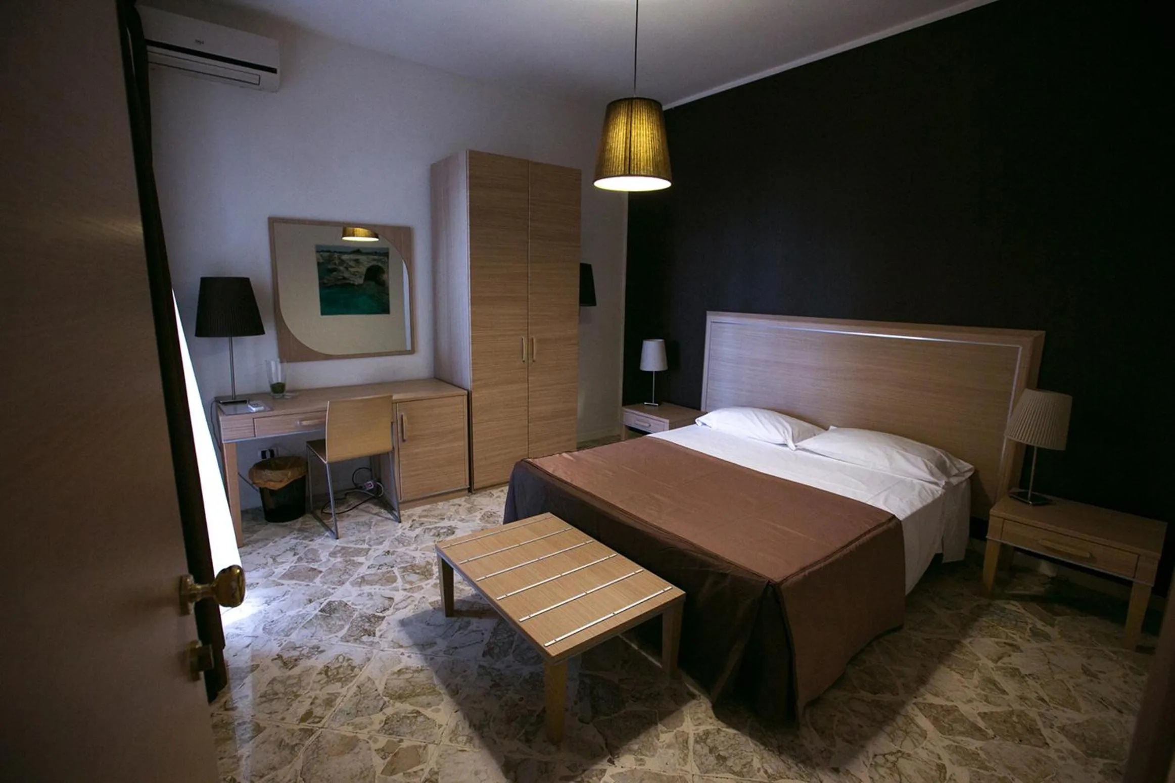 Photo of the whole room, Bed in Villa Del Mar