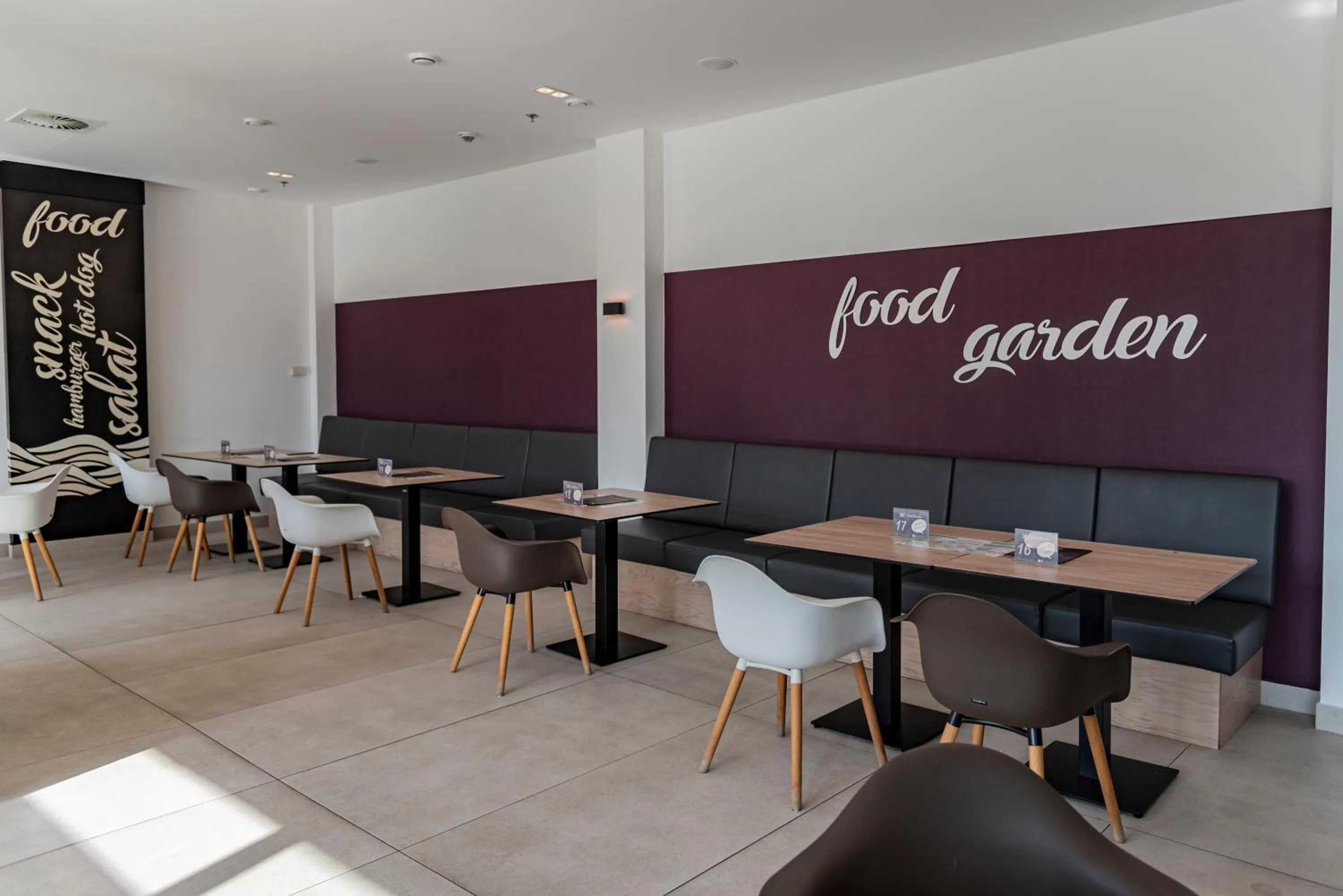 Meals in Hotel Karos Spa