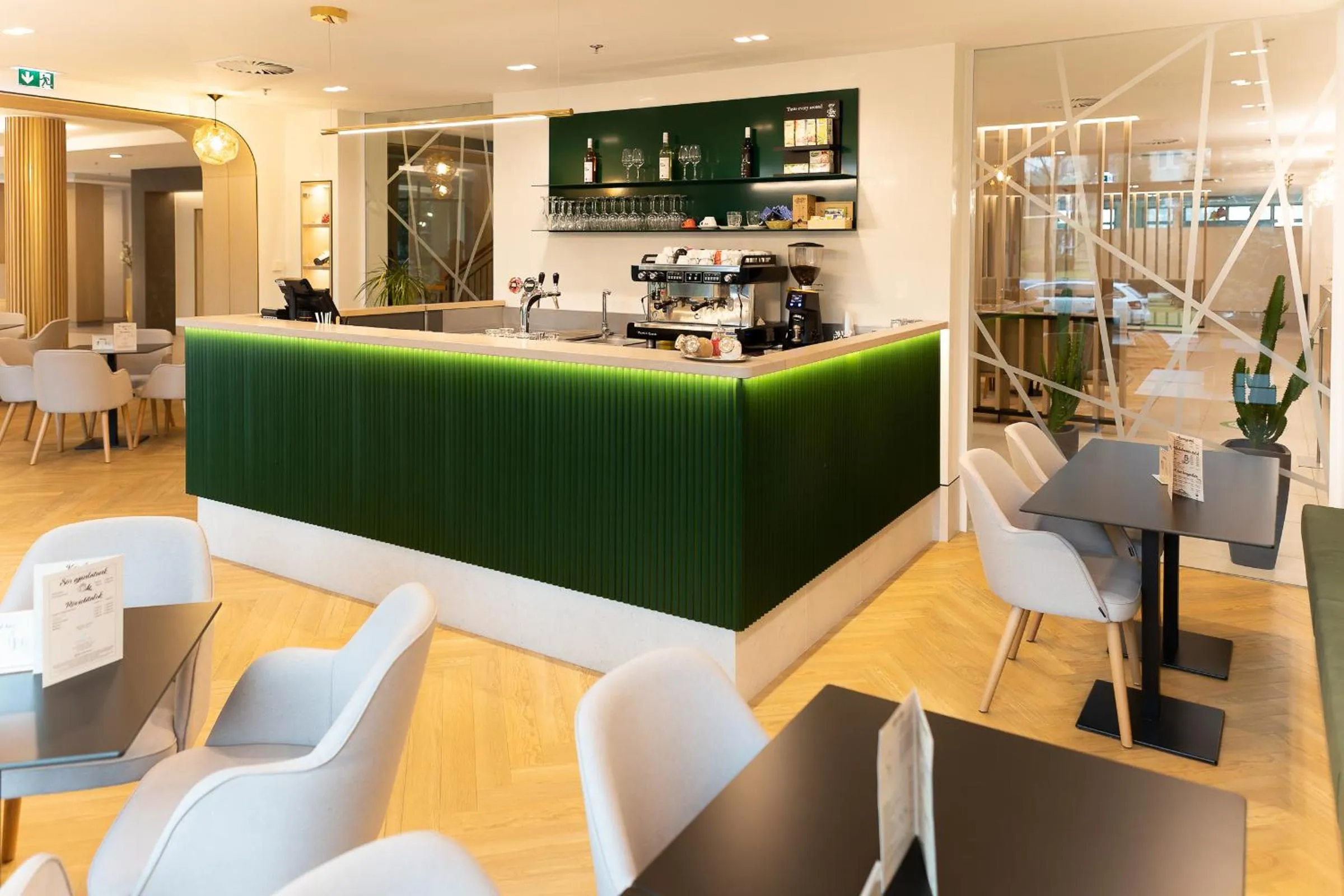 Lounge or bar in Hotel Karos Spa