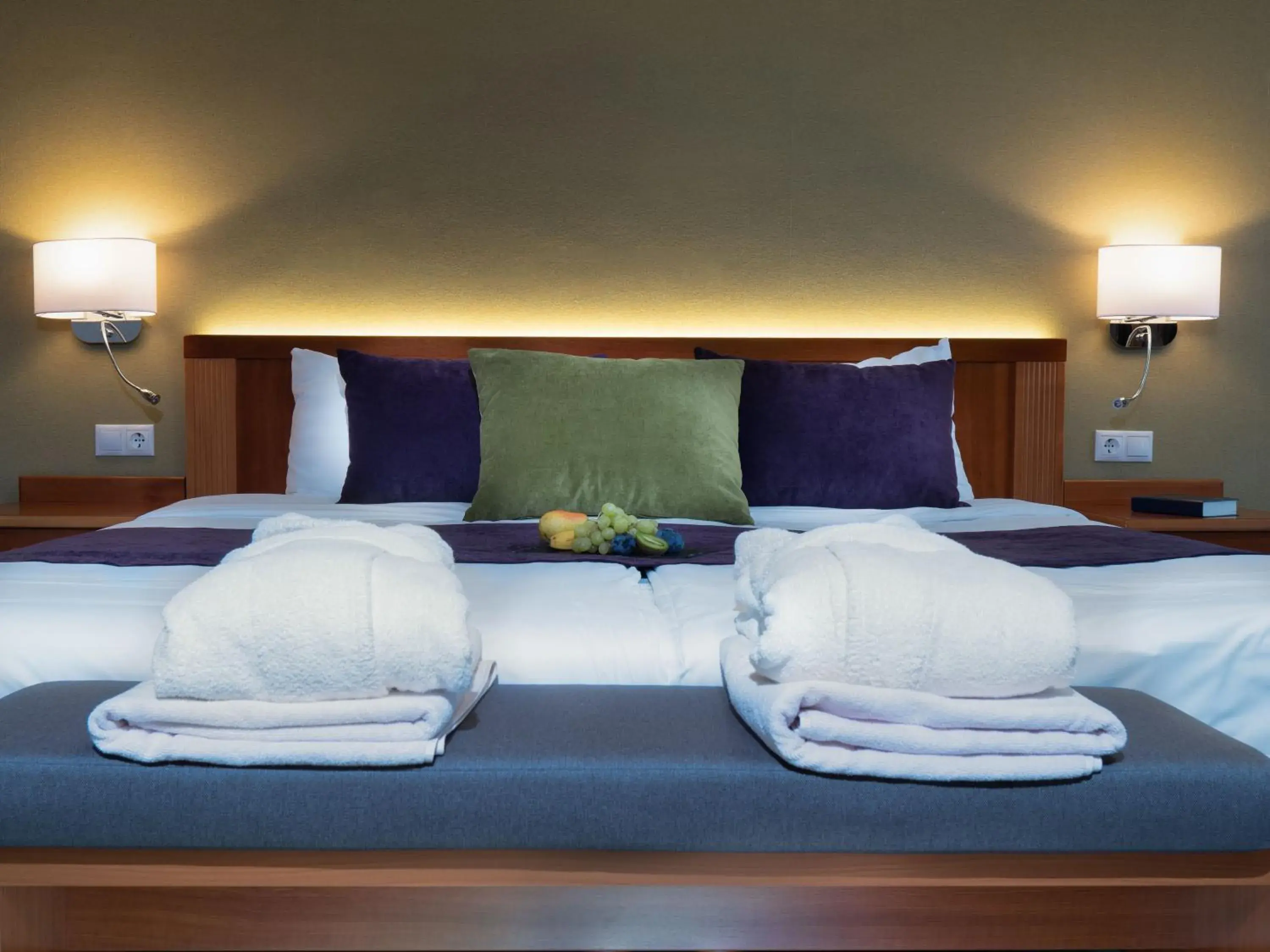 Quadruple Room with Bathroom in Hotel Karos Spa Quadruple Room with Bathroom in Hotel Karos Spa