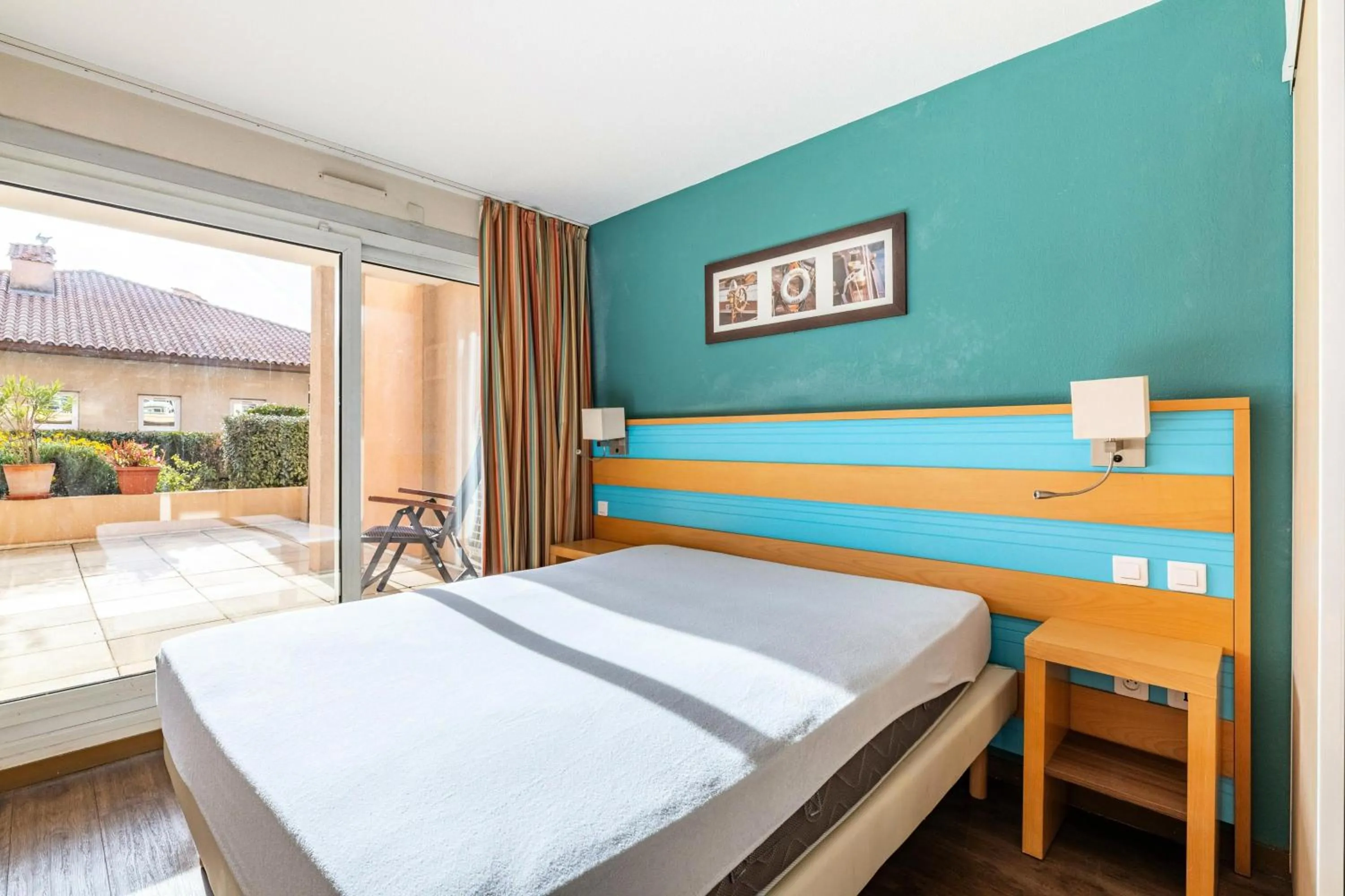 Bedroom, Bed in Residence Cap Hermes - maeva Home