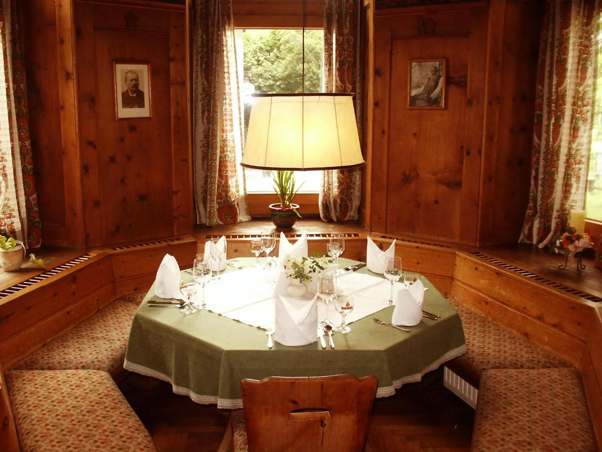 Restaurant/places to eat in Hotel 3 Mohren