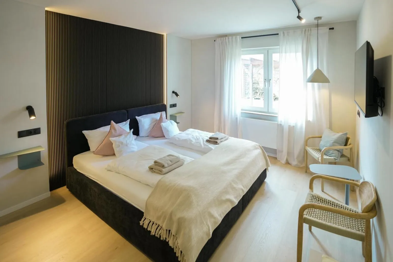 Bed in Hotel Weinhaus Kreuter