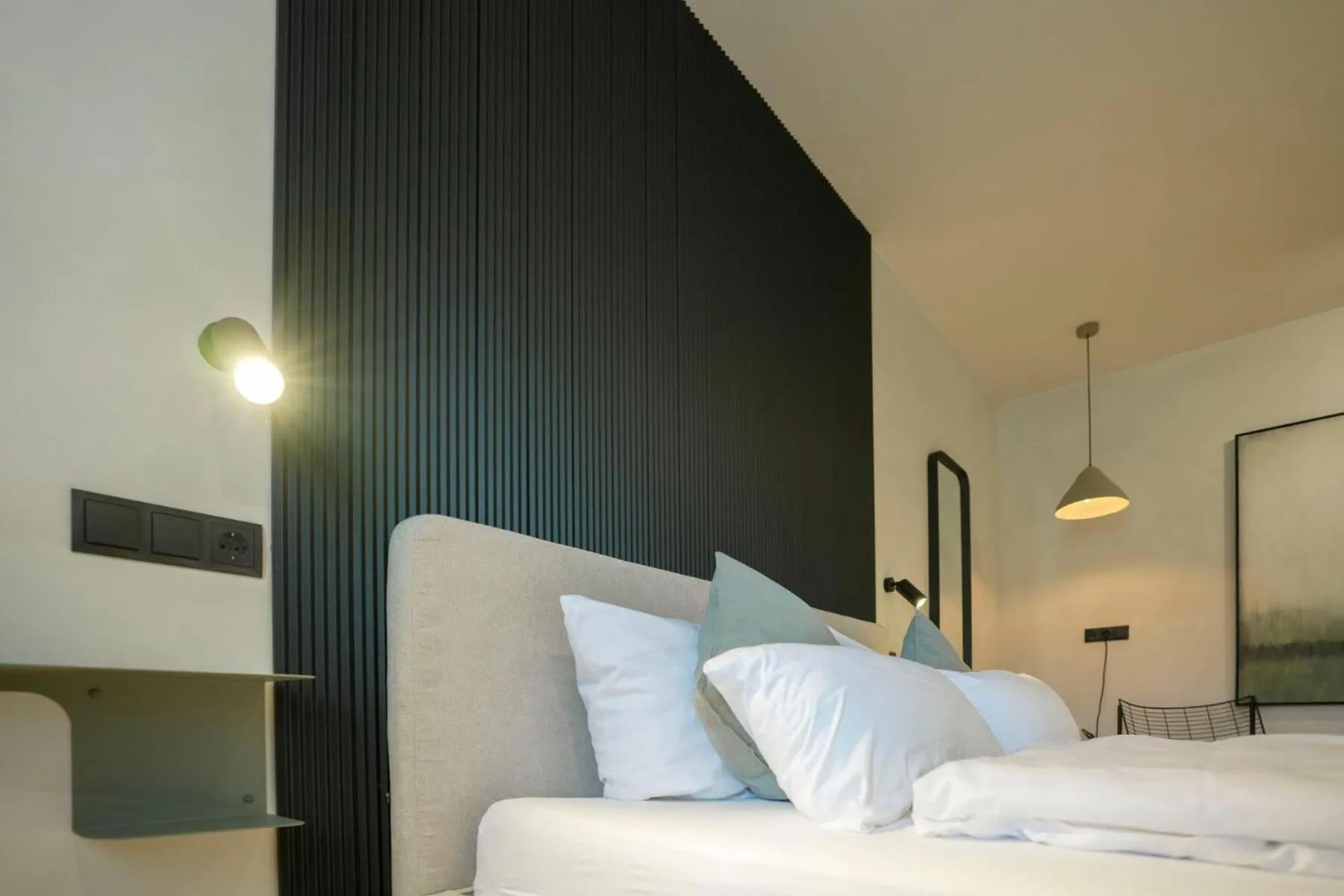 Bed in Hotel Weinhaus Kreuter