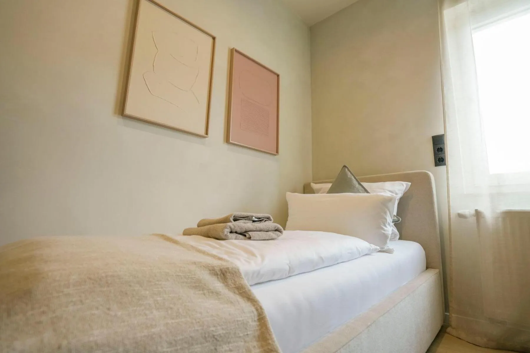 Bed in Hotel Weinhaus Kreuter