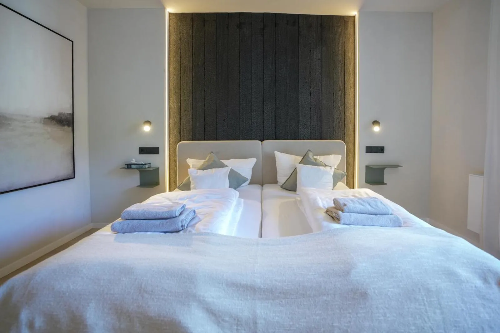 Bed in Hotel Weinhaus Kreuter