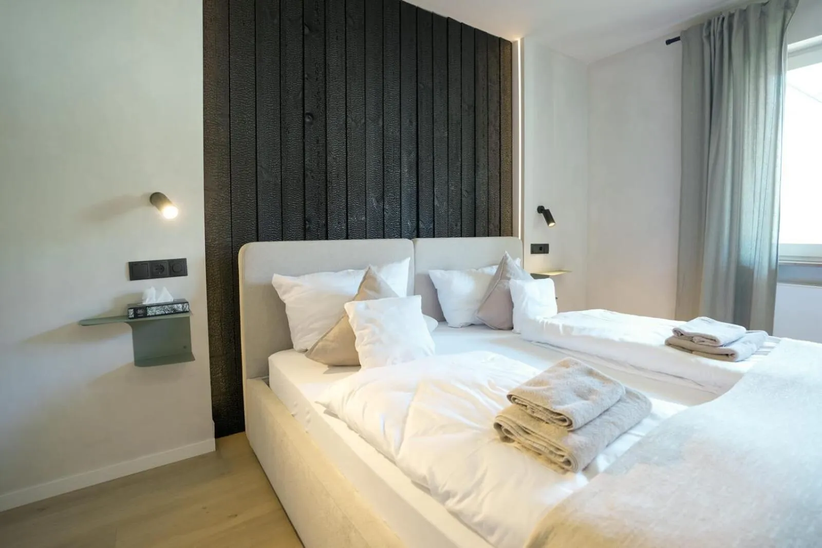 Bed in Hotel Weinhaus Kreuter