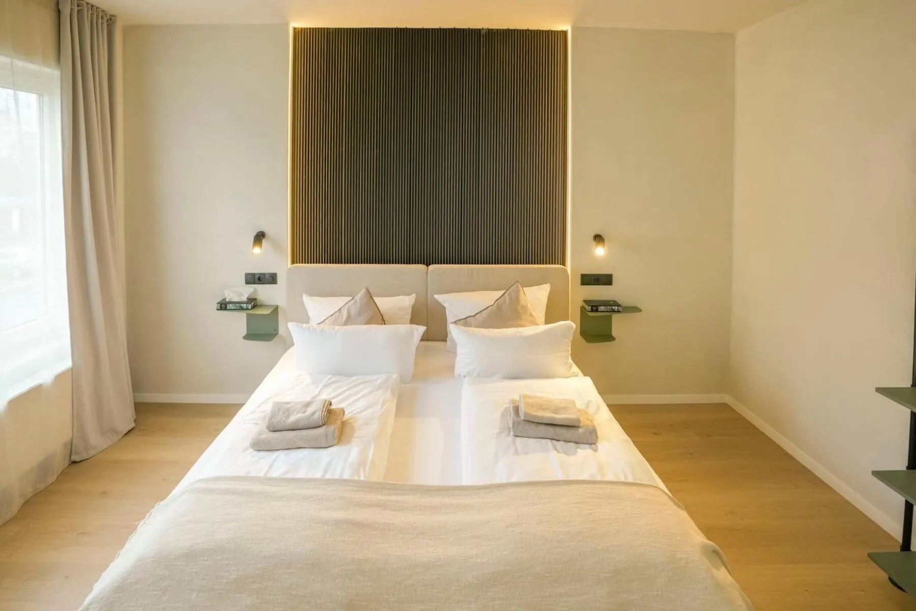 Bed in Hotel Weinhaus Kreuter