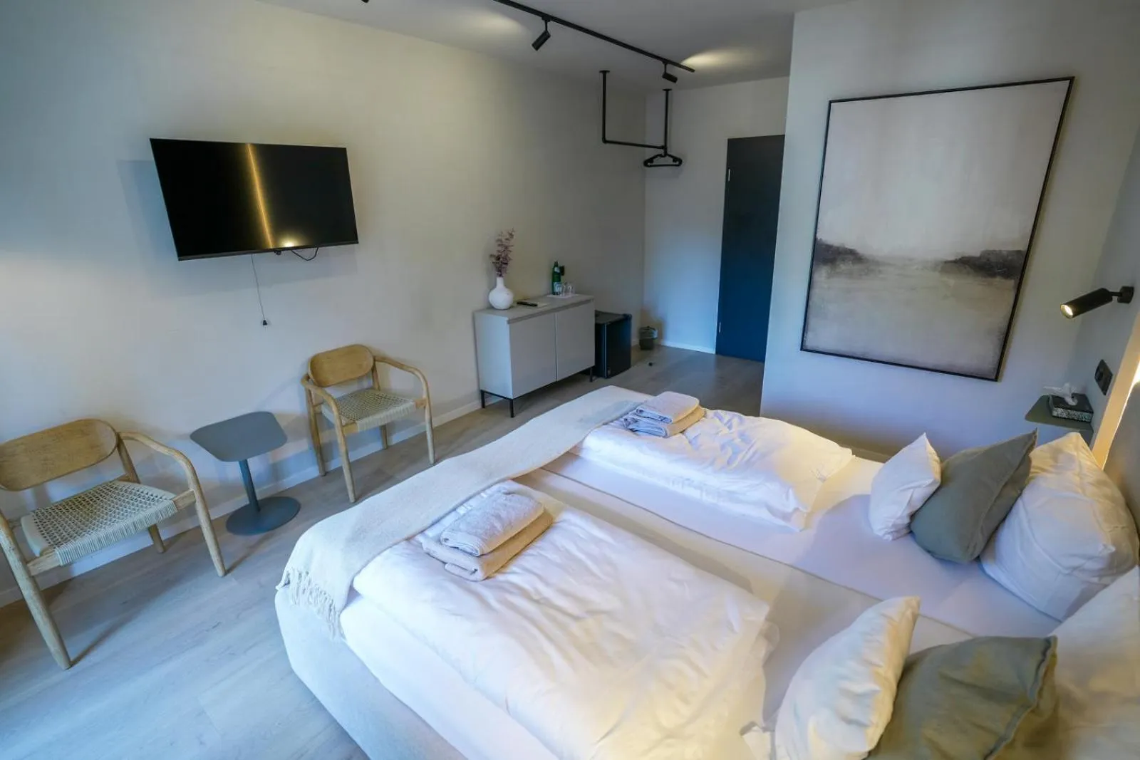 Bed in Hotel Weinhaus Kreuter