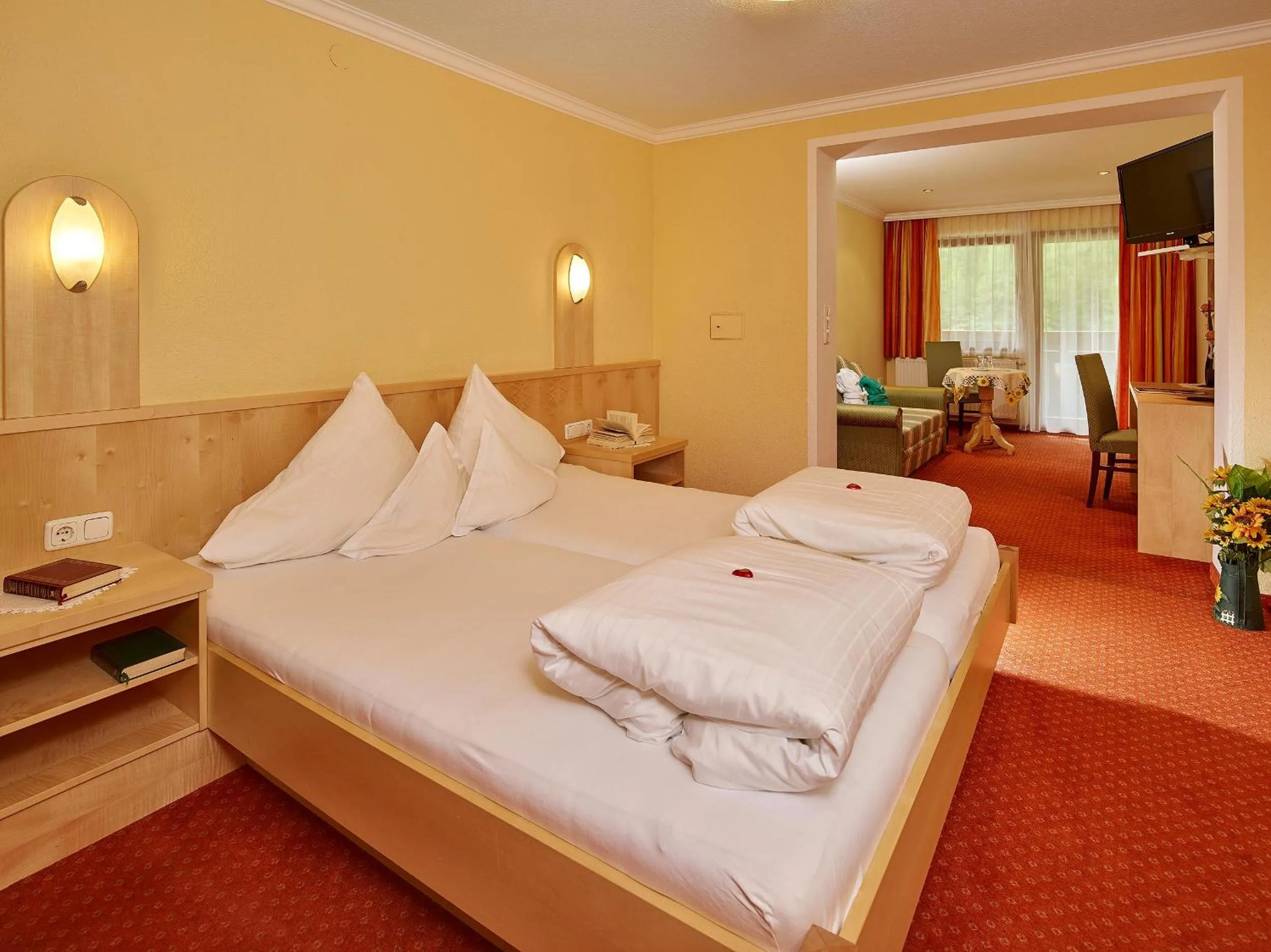 Photo of the whole room, Bed in Hotel Gasthof Schöpf