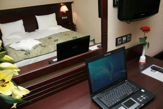 Decorative detail, Bed in Hotel Rapsodia City Center