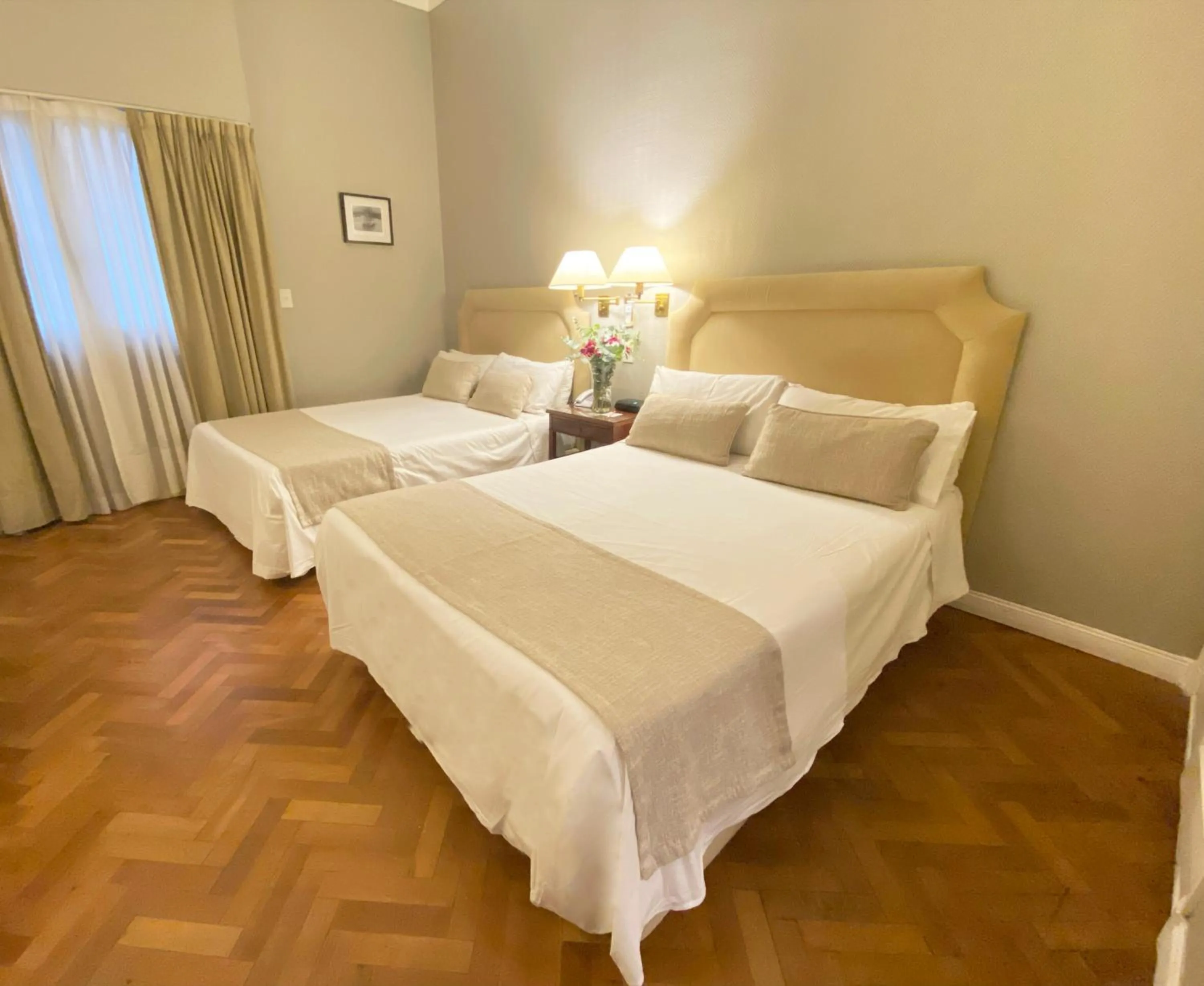 Bed in Lafayette Hotel