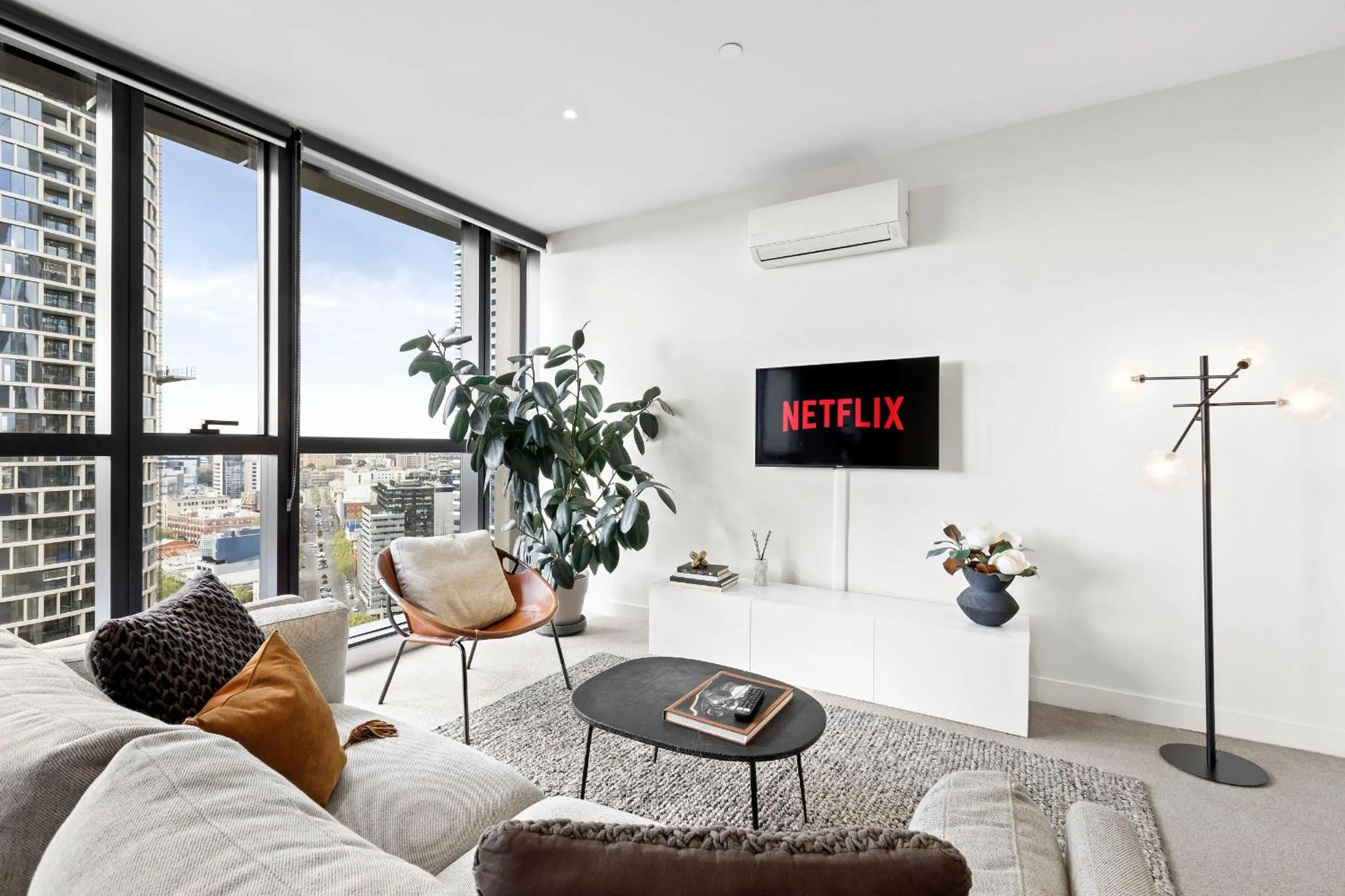 Luxuria Apartments - Fulton Lane