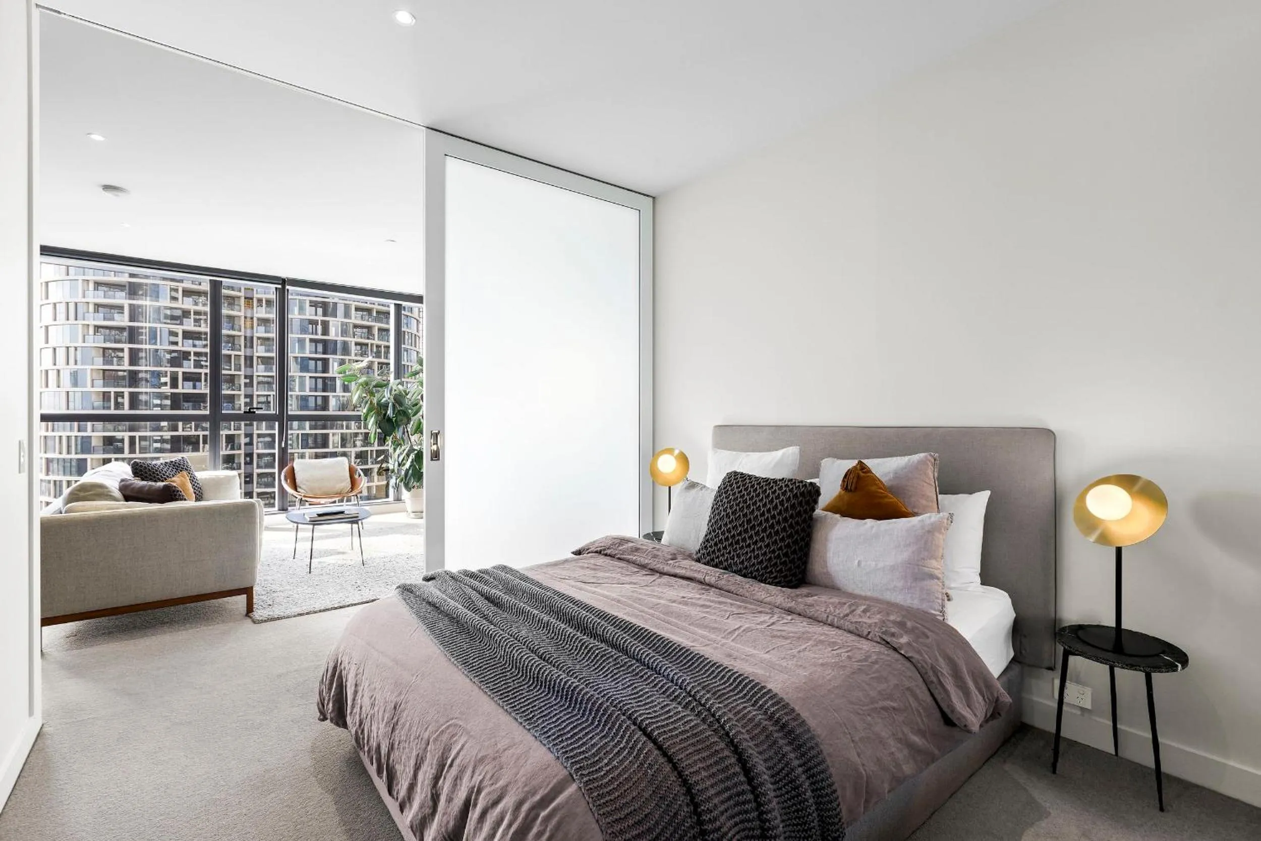 Luxuria Apartments - Fulton Lane